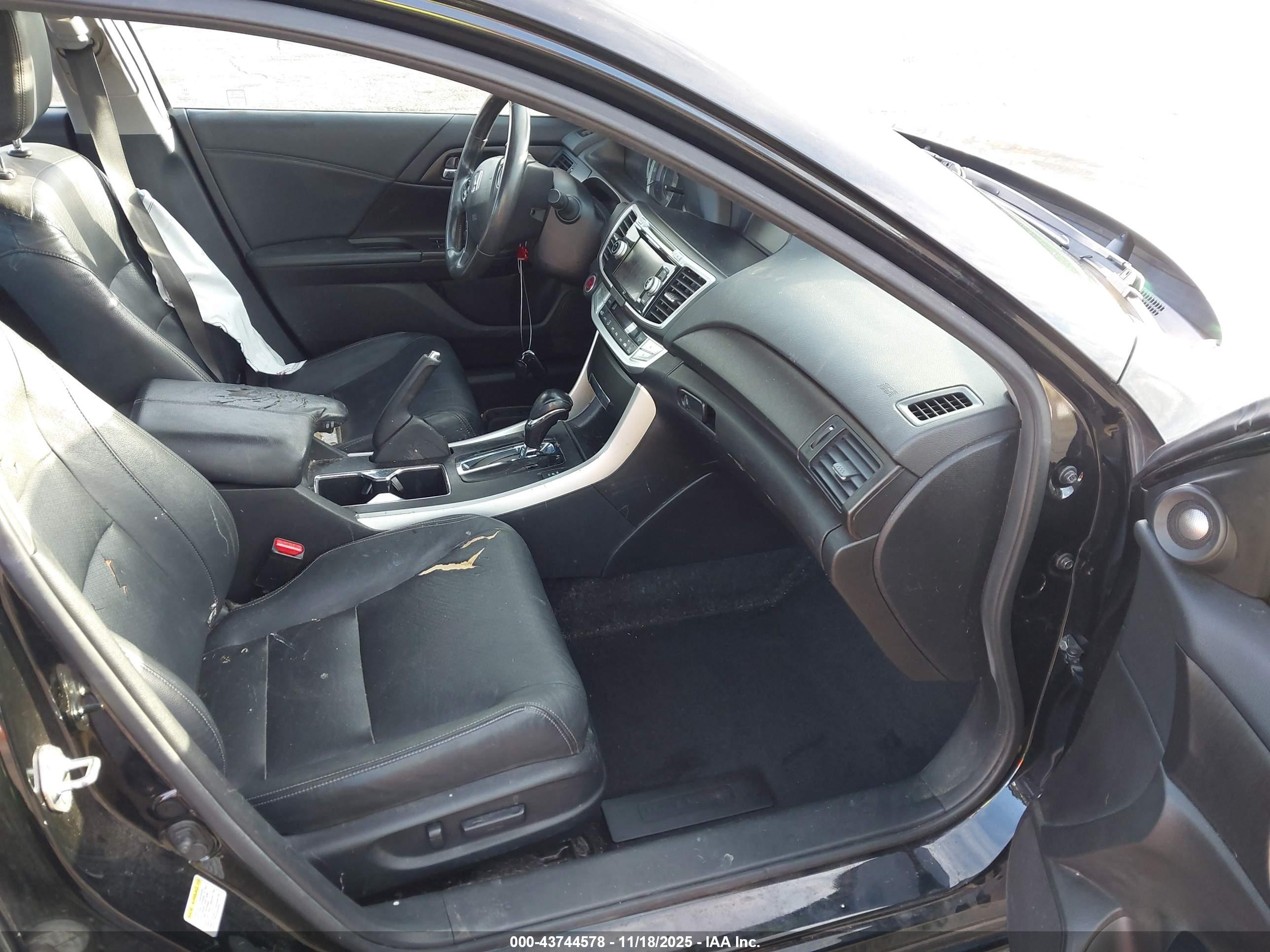 HONDA ACCORD image 5