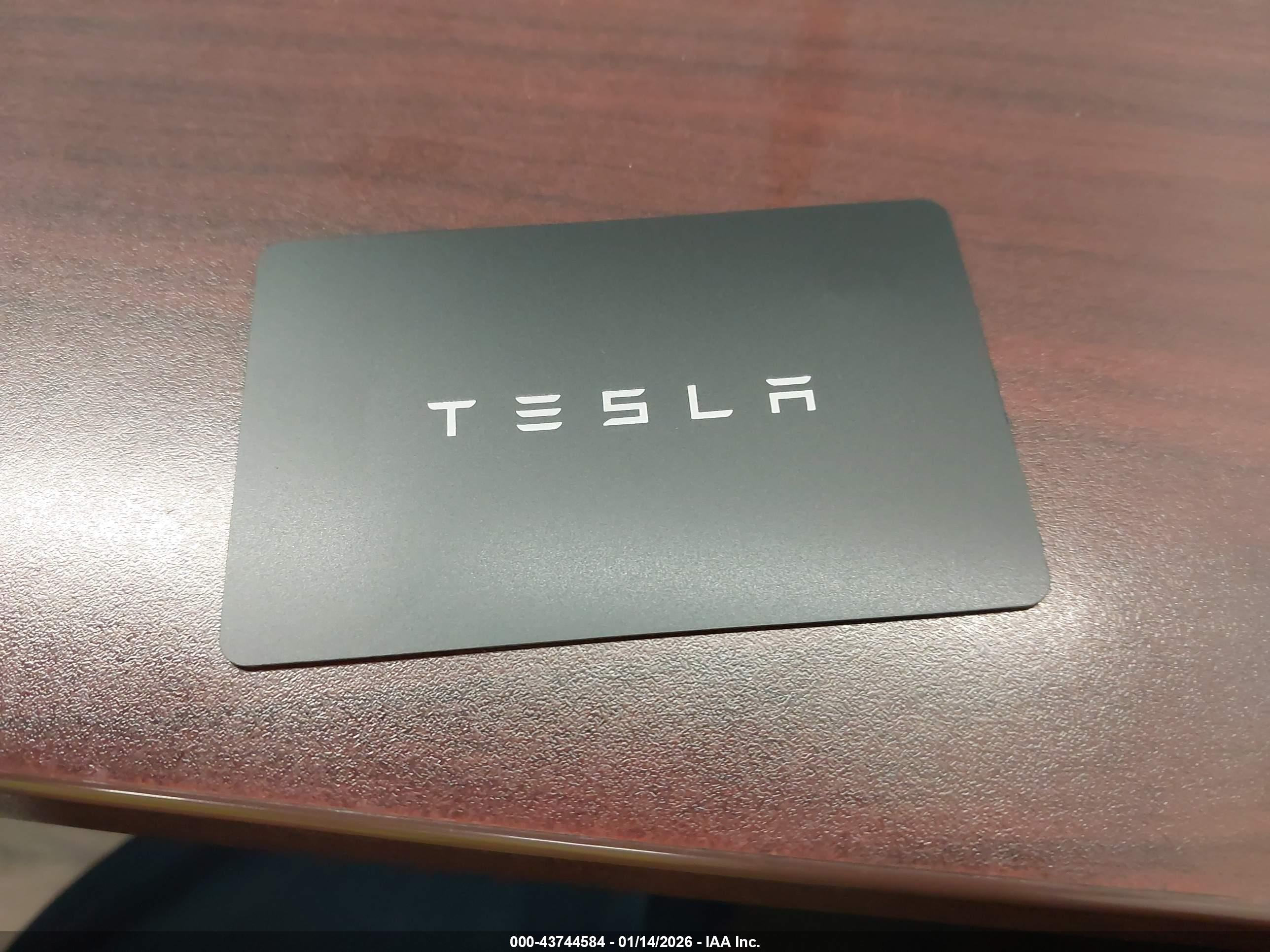 TESLA MODEL image 11