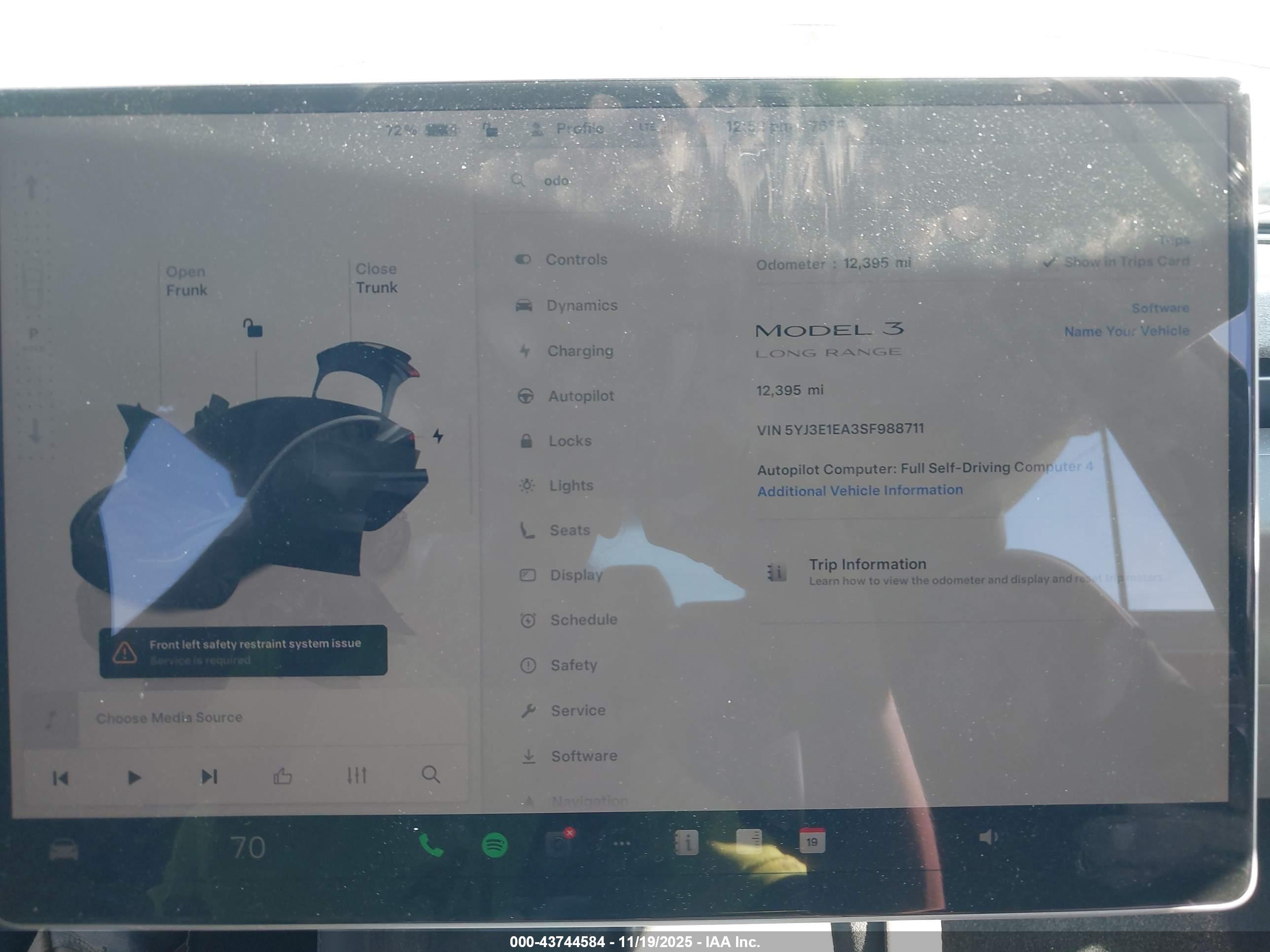 TESLA MODEL image 7