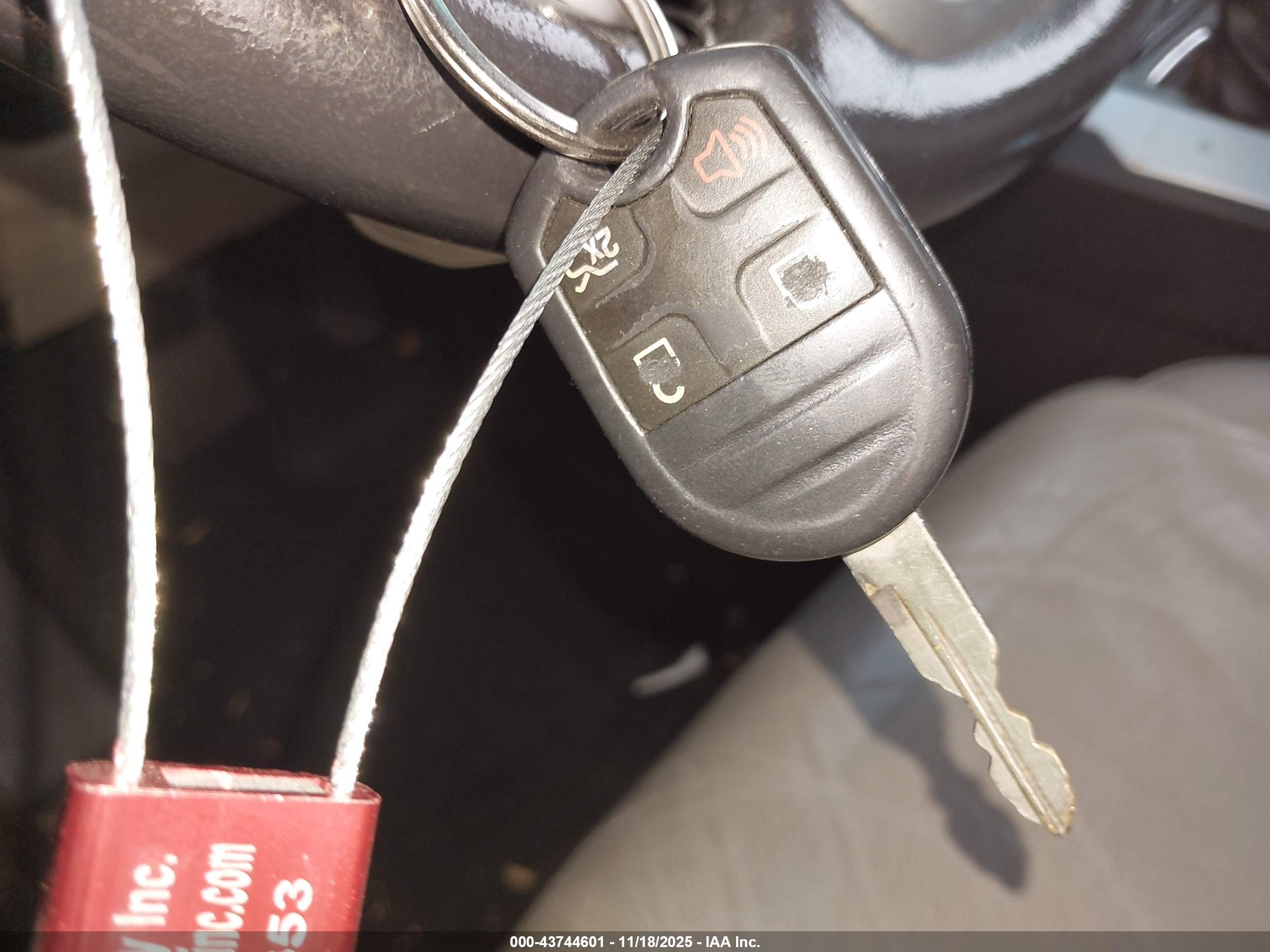 FORD EXPLORER image 11