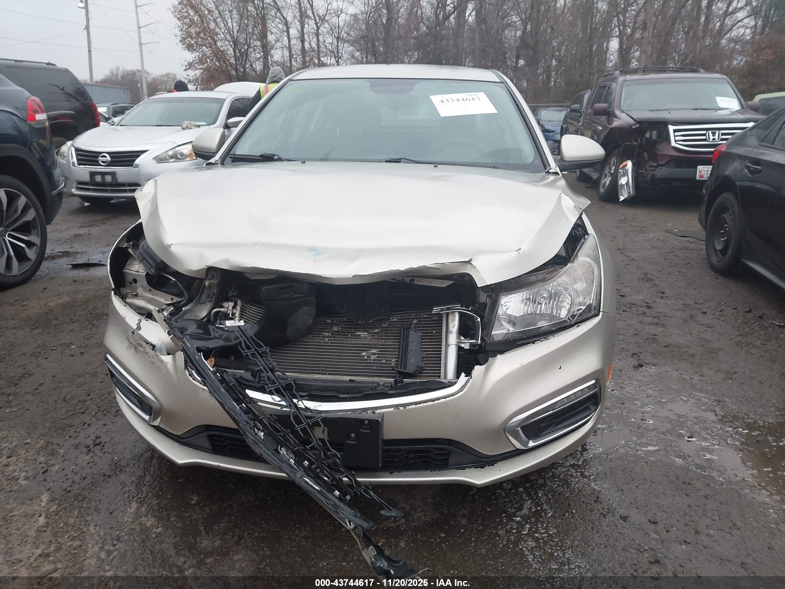 CHEVROLET CRUZE image 6