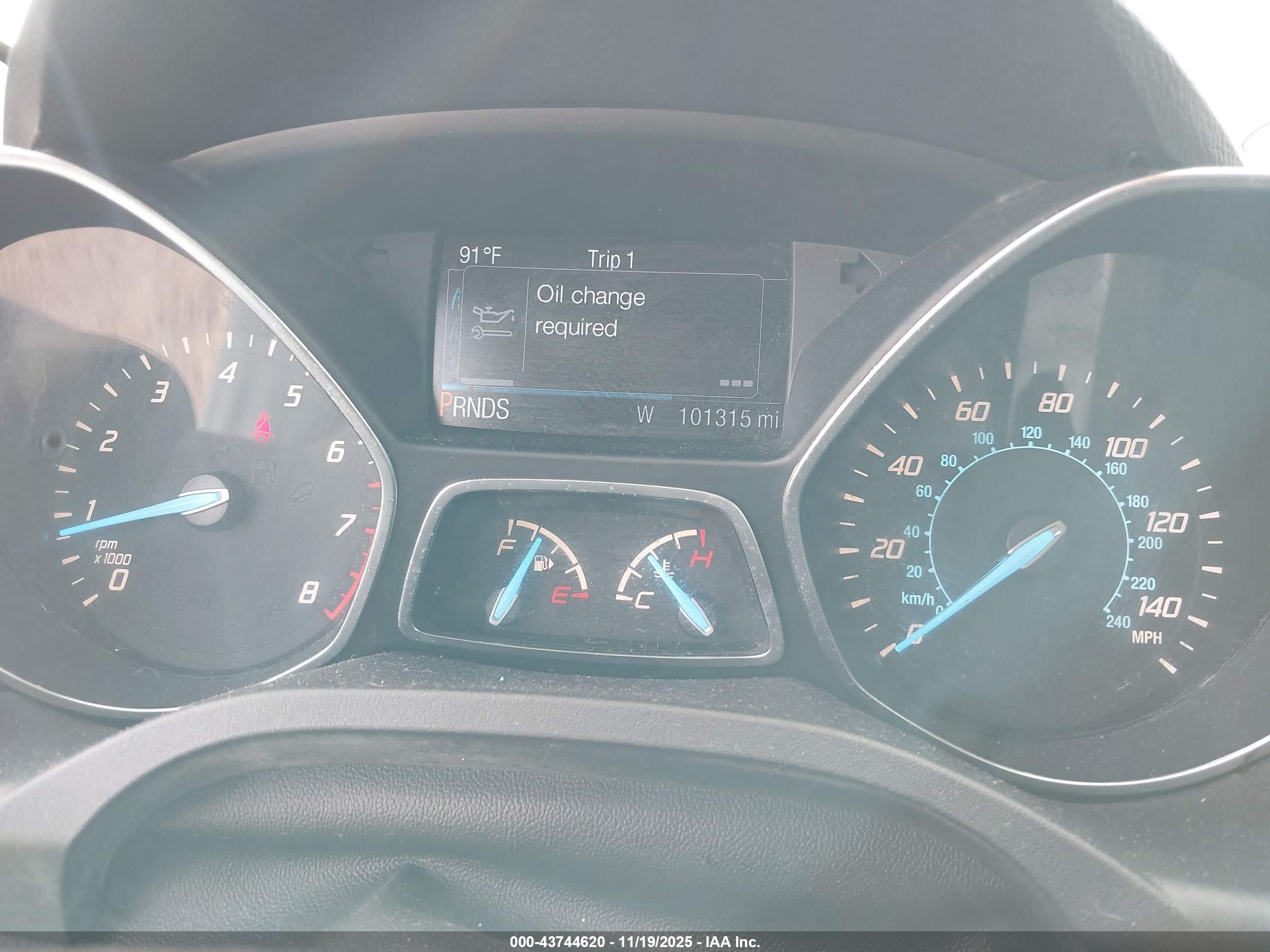 FORD ESCAPE image 7