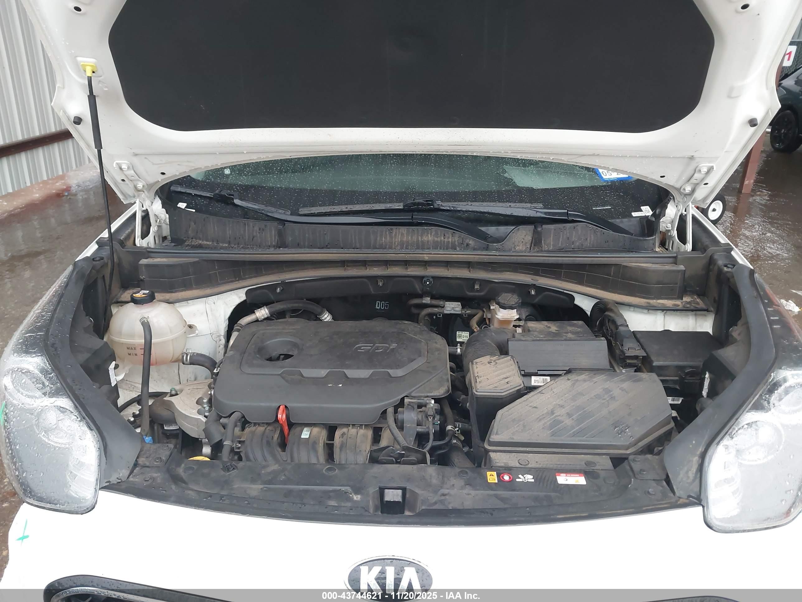 KIA SPORTAGE image 10