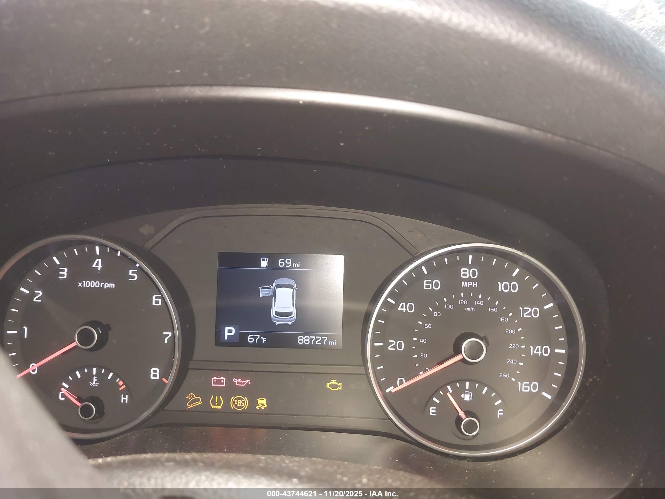 KIA SPORTAGE image 7