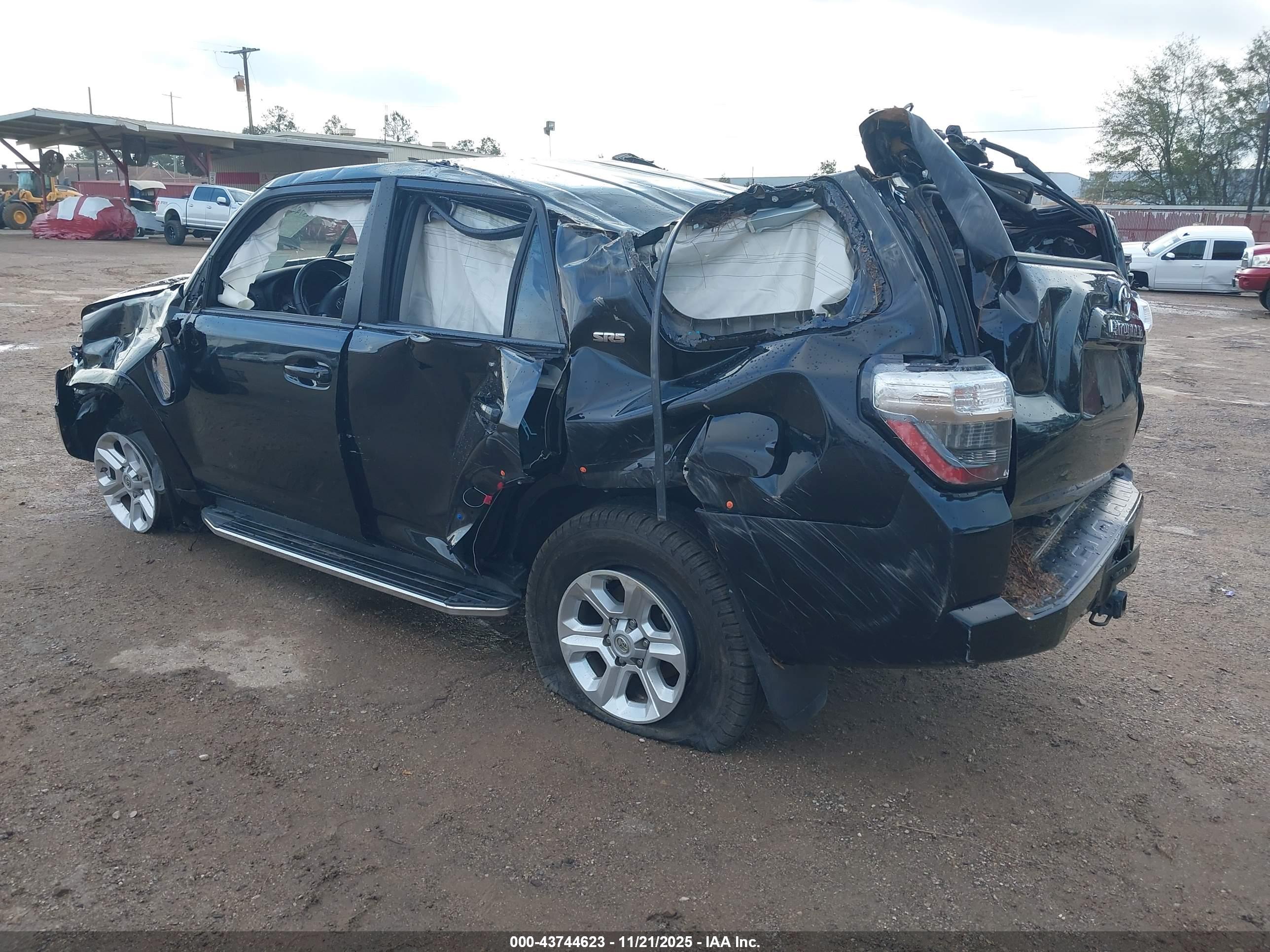 TOYOTA 4RUNNER image 3