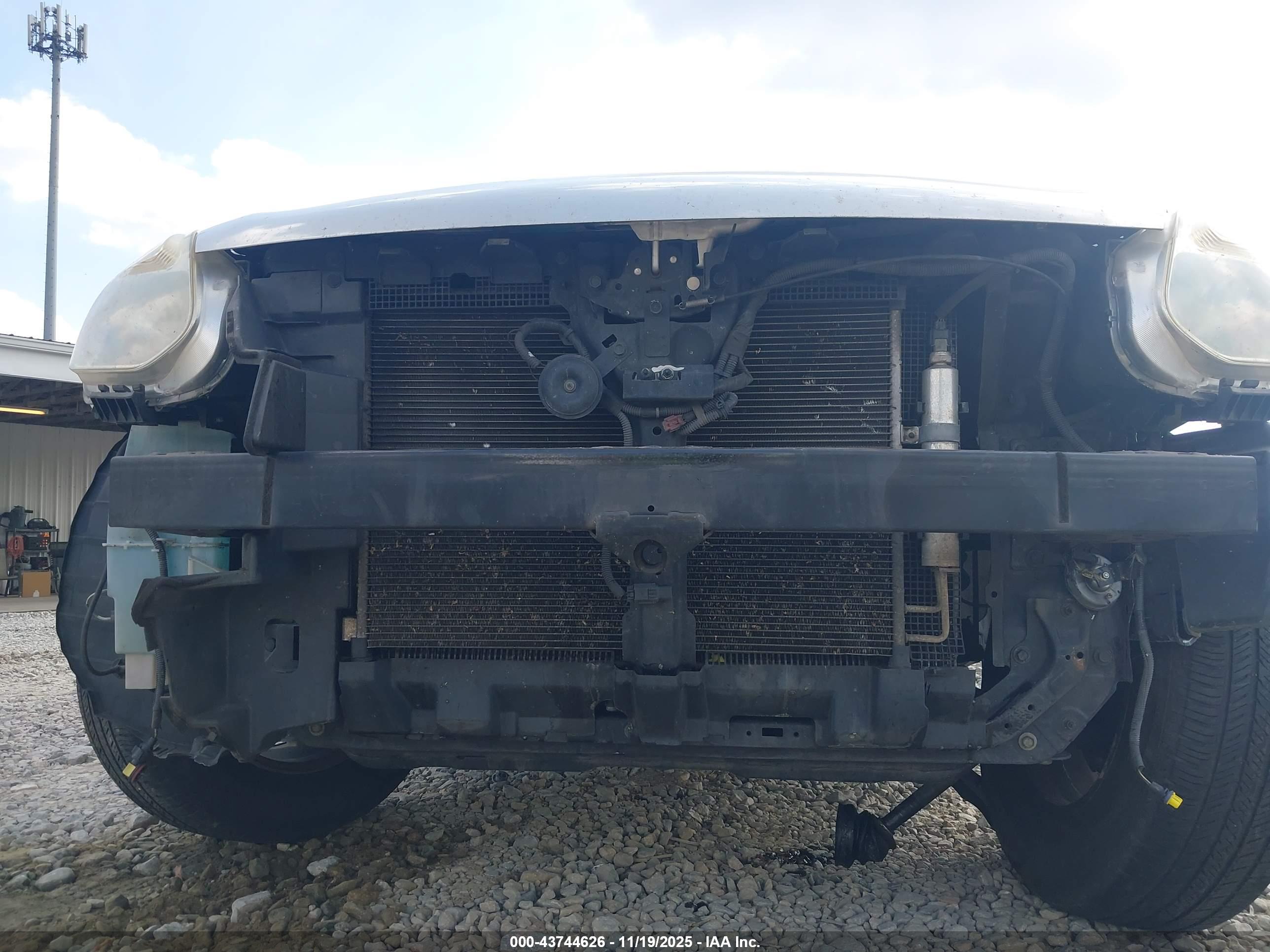 NISSAN ROGUE image 6