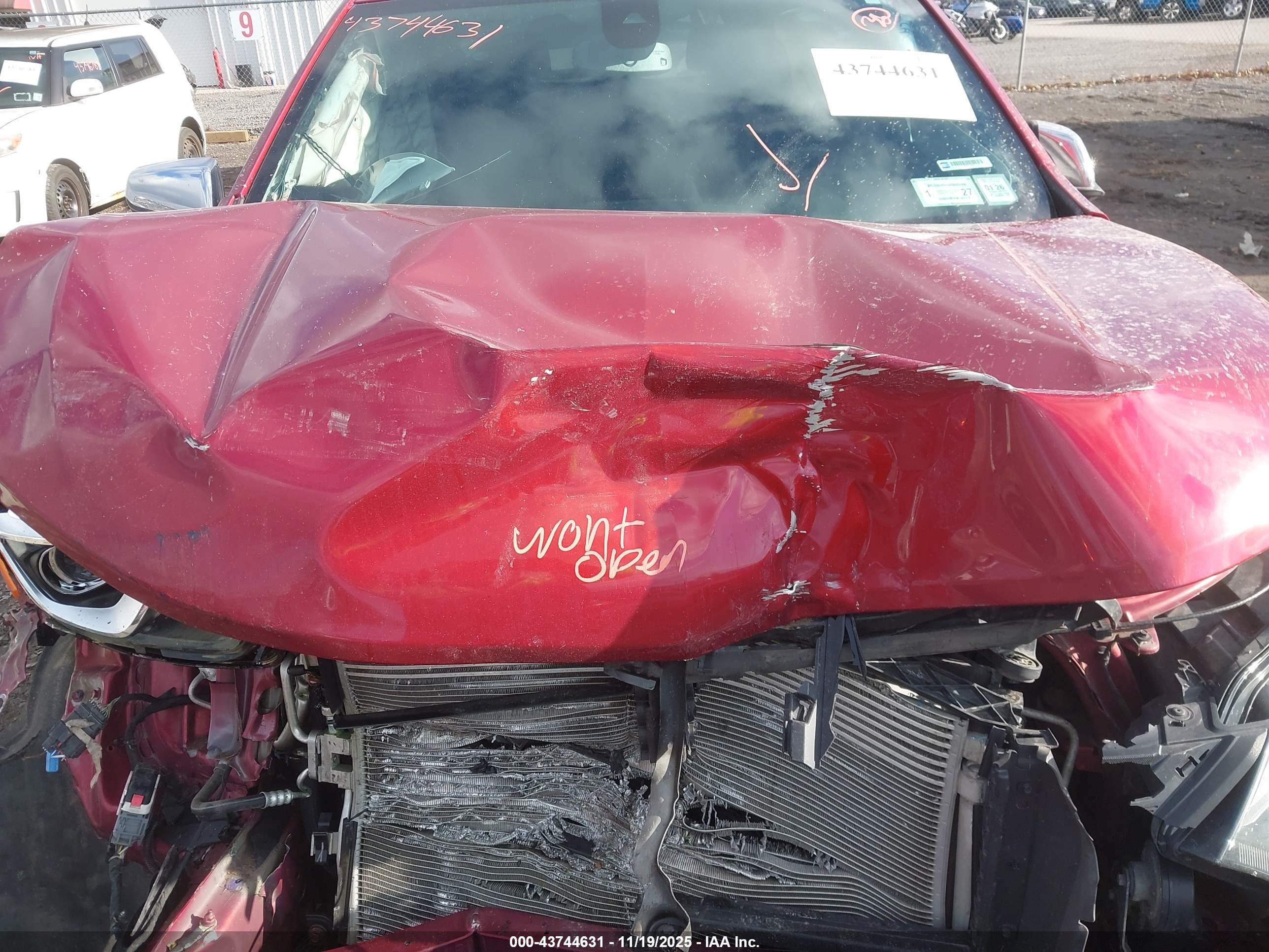 CHEVROLET EQUINOX image 10