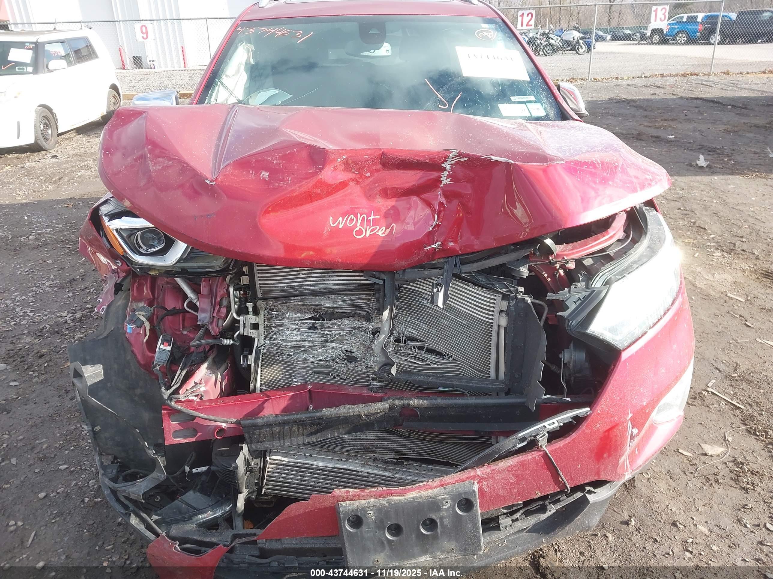 CHEVROLET EQUINOX image 6