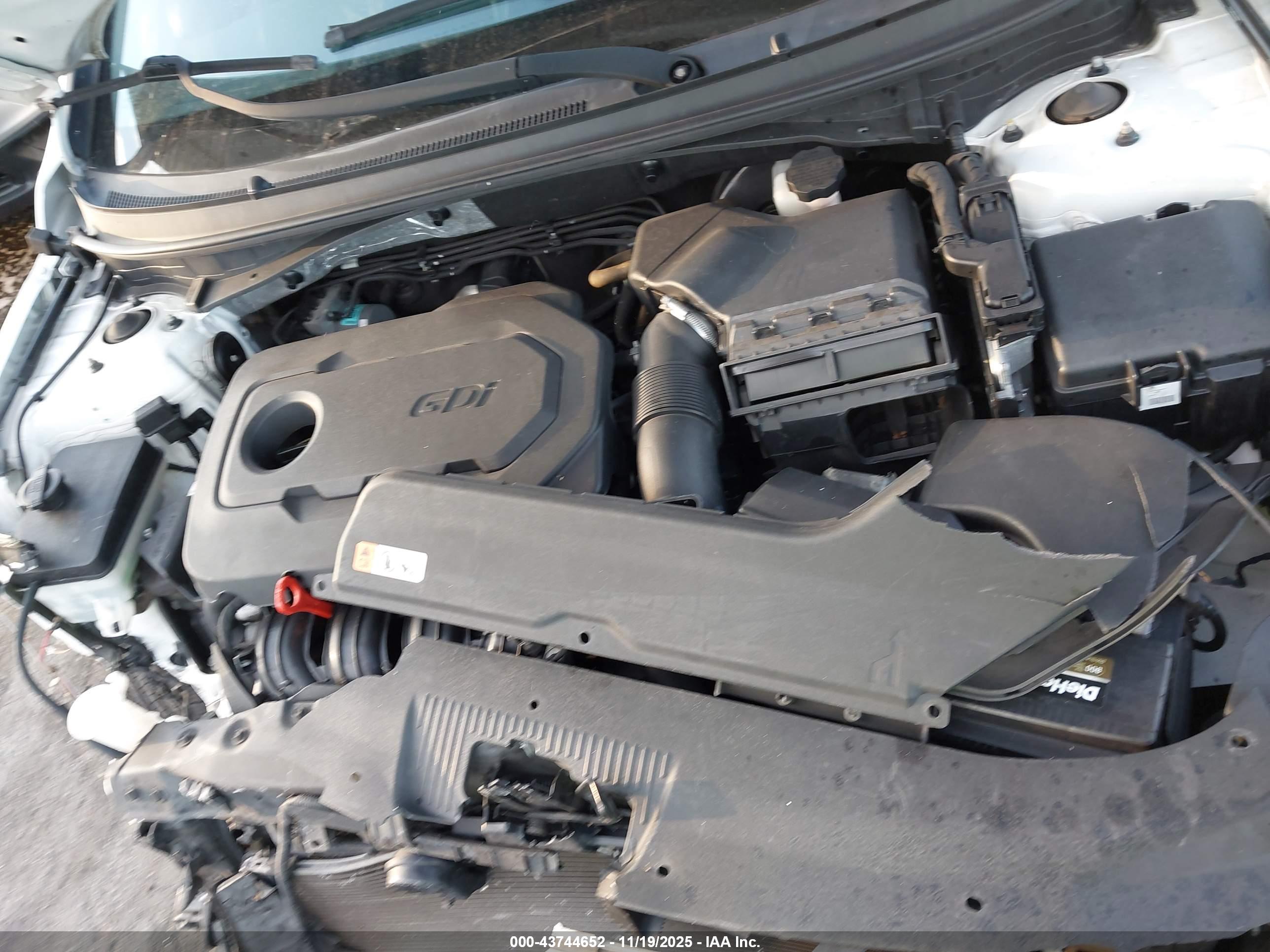 HYUNDAI SONATA image 10