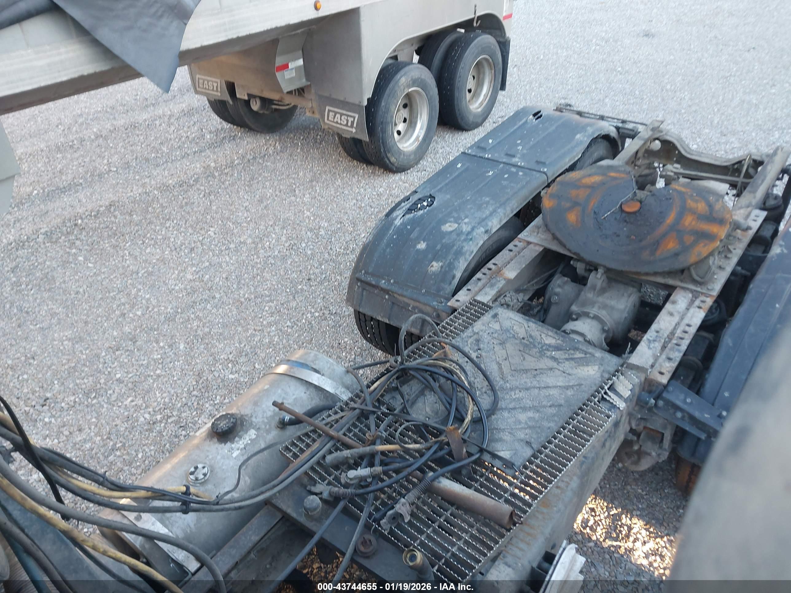 MACK 600 image 7