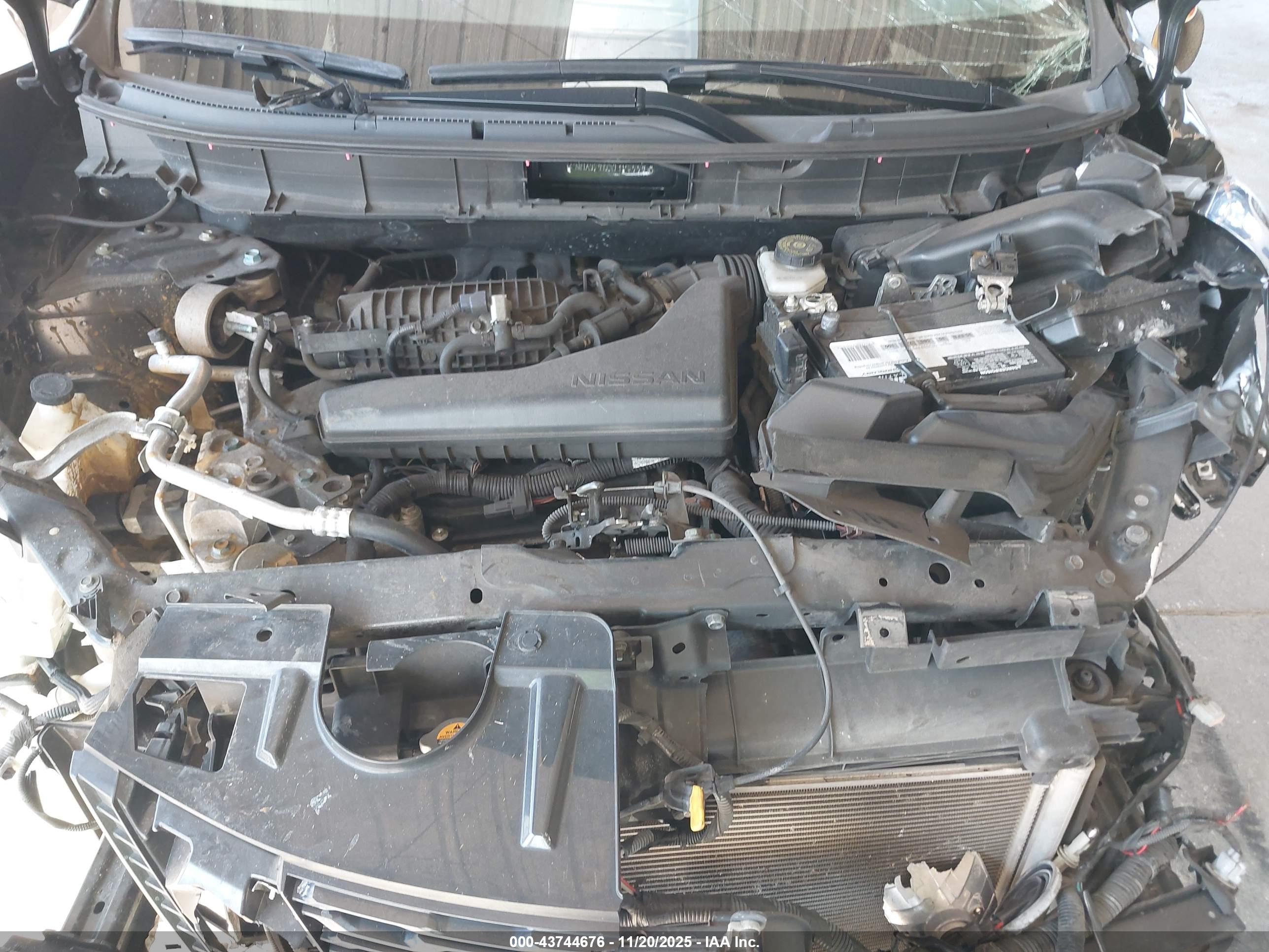 NISSAN ROGUE image 10