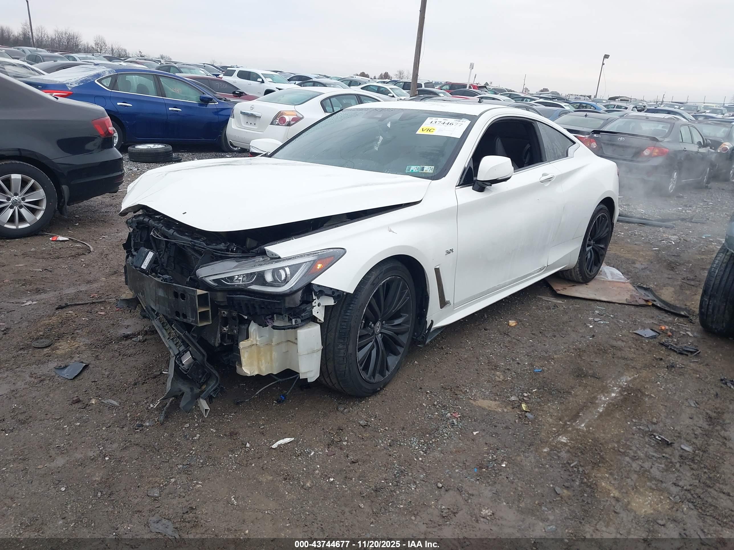 INFINITI Q60 image 2