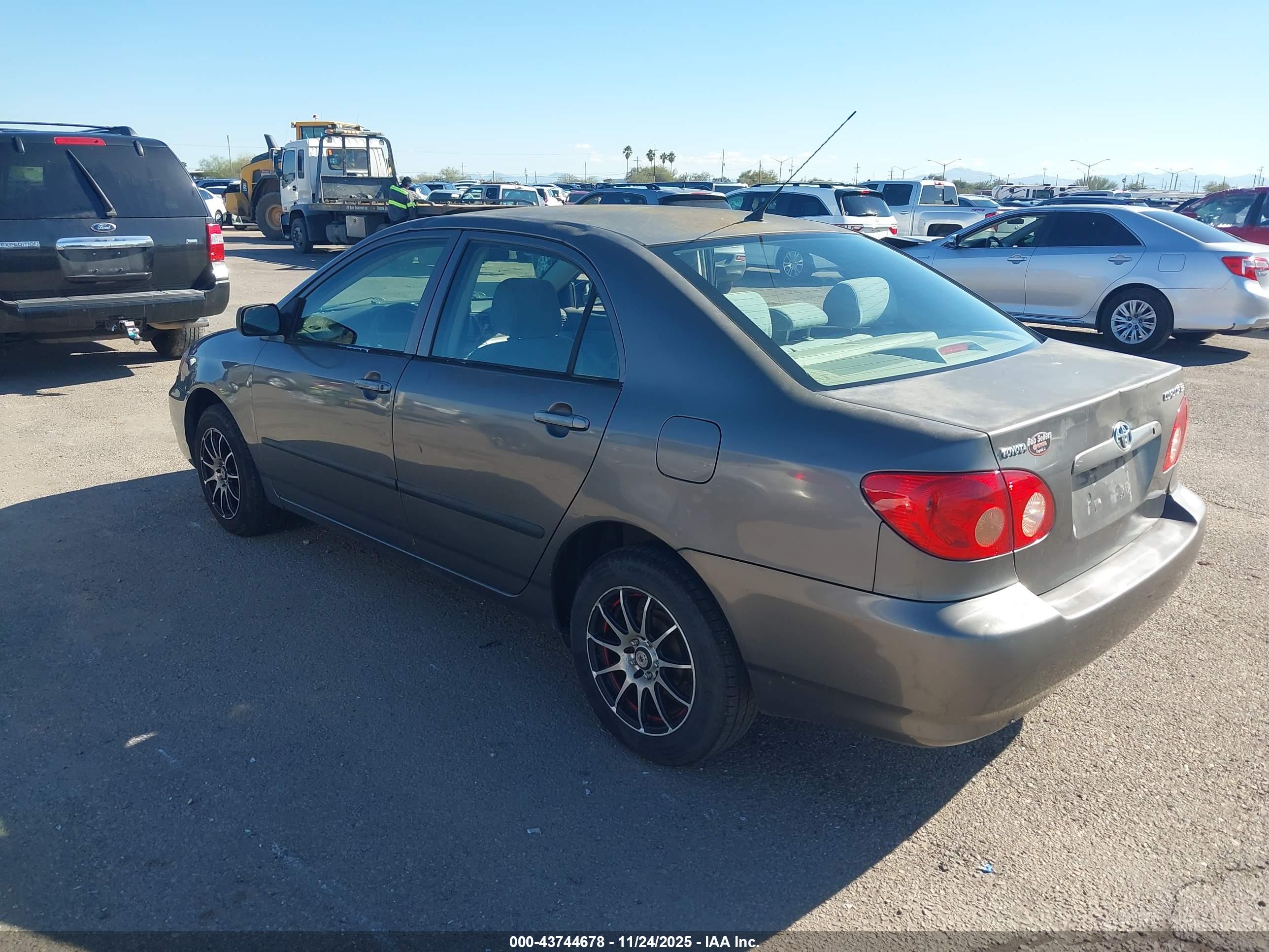 TOYOTA COROLLA image 3