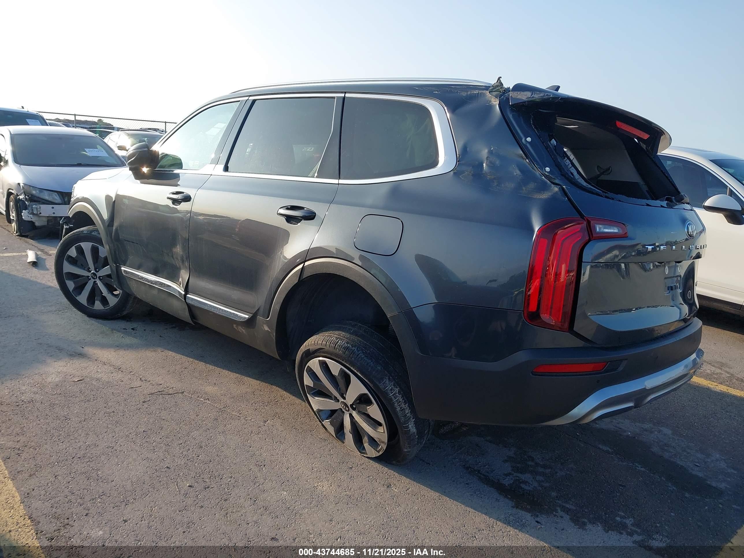 KIA TELLURIDE image 3