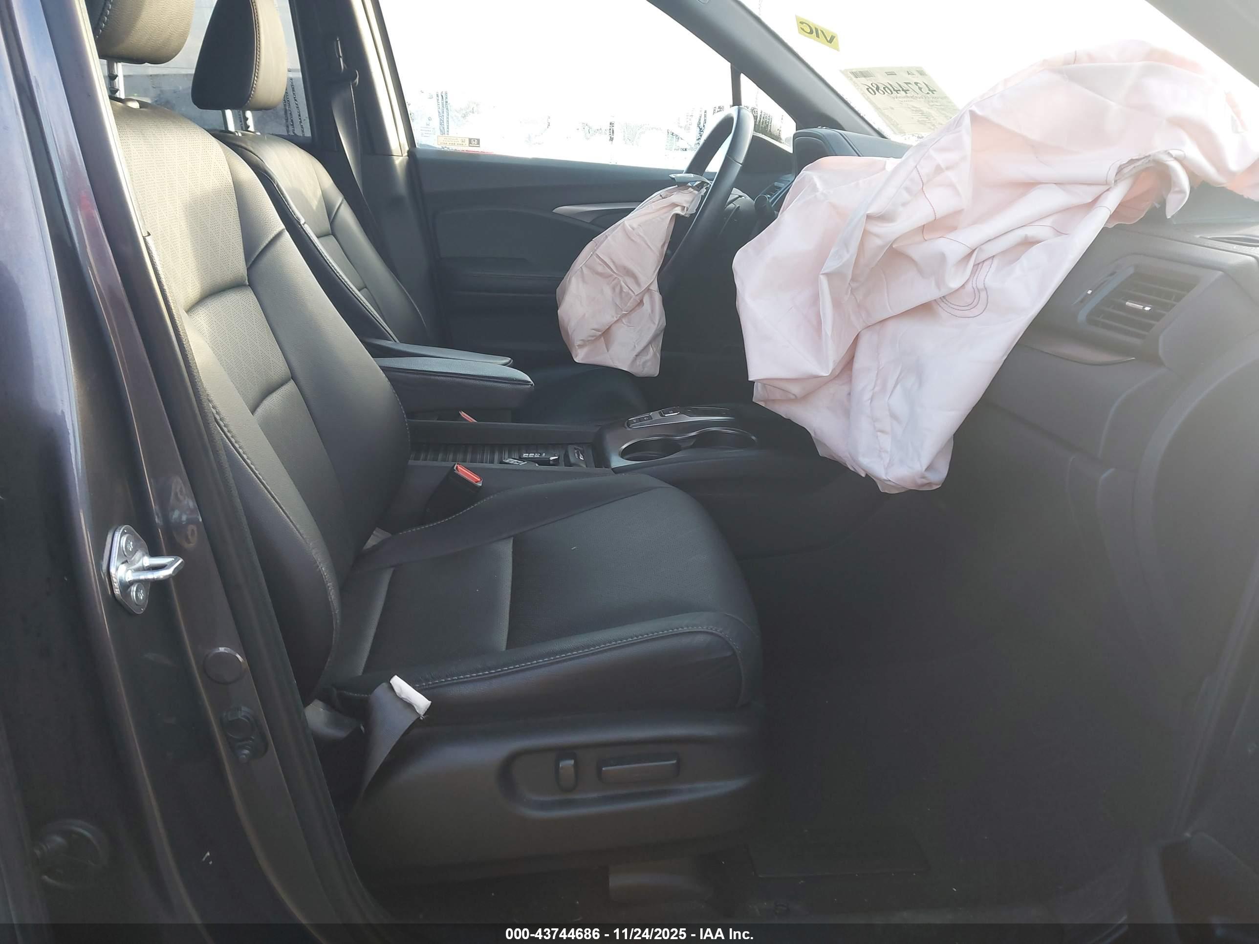 HONDA PASSPORT image 5