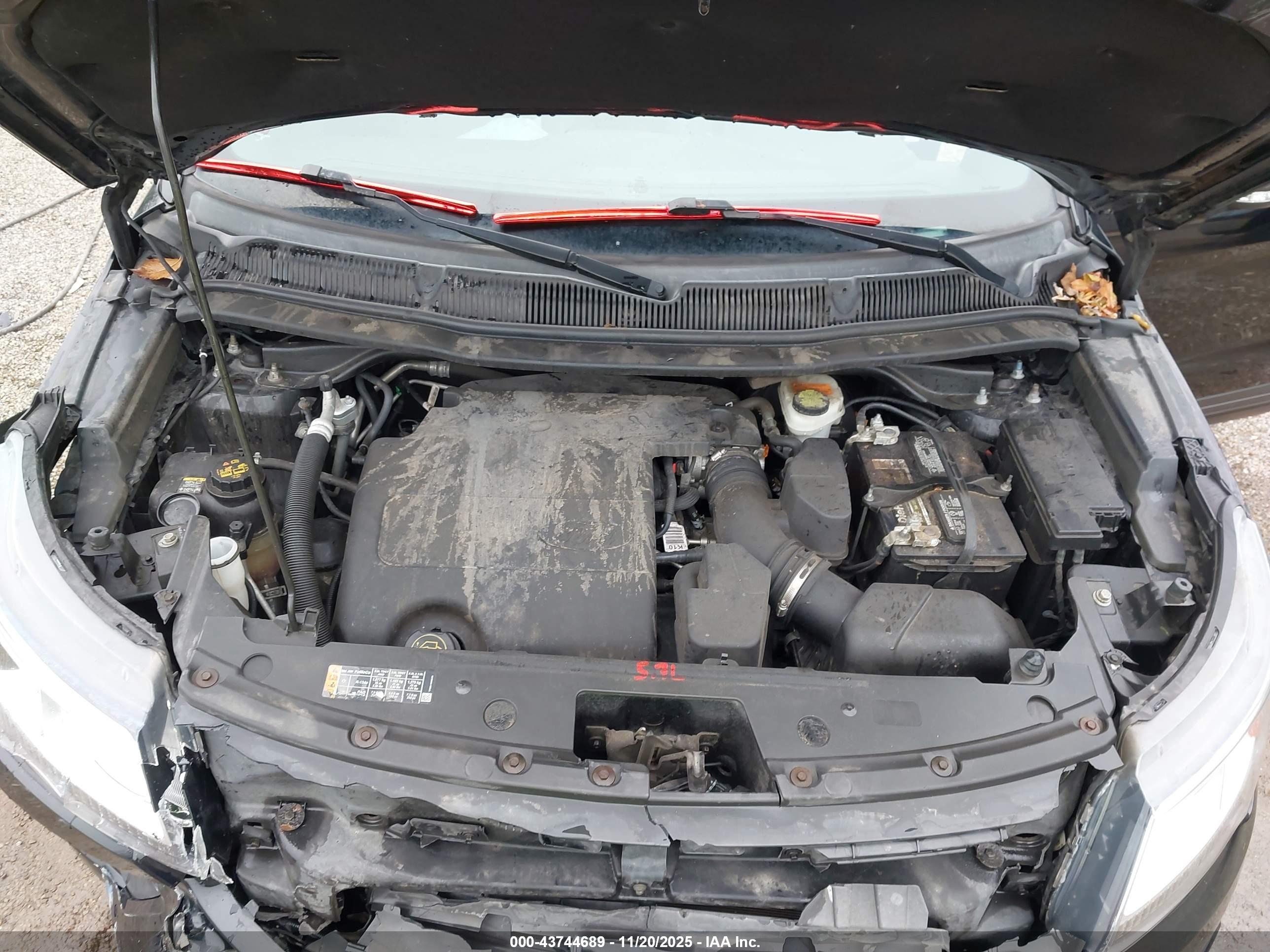 FORD EXPLORER image 10