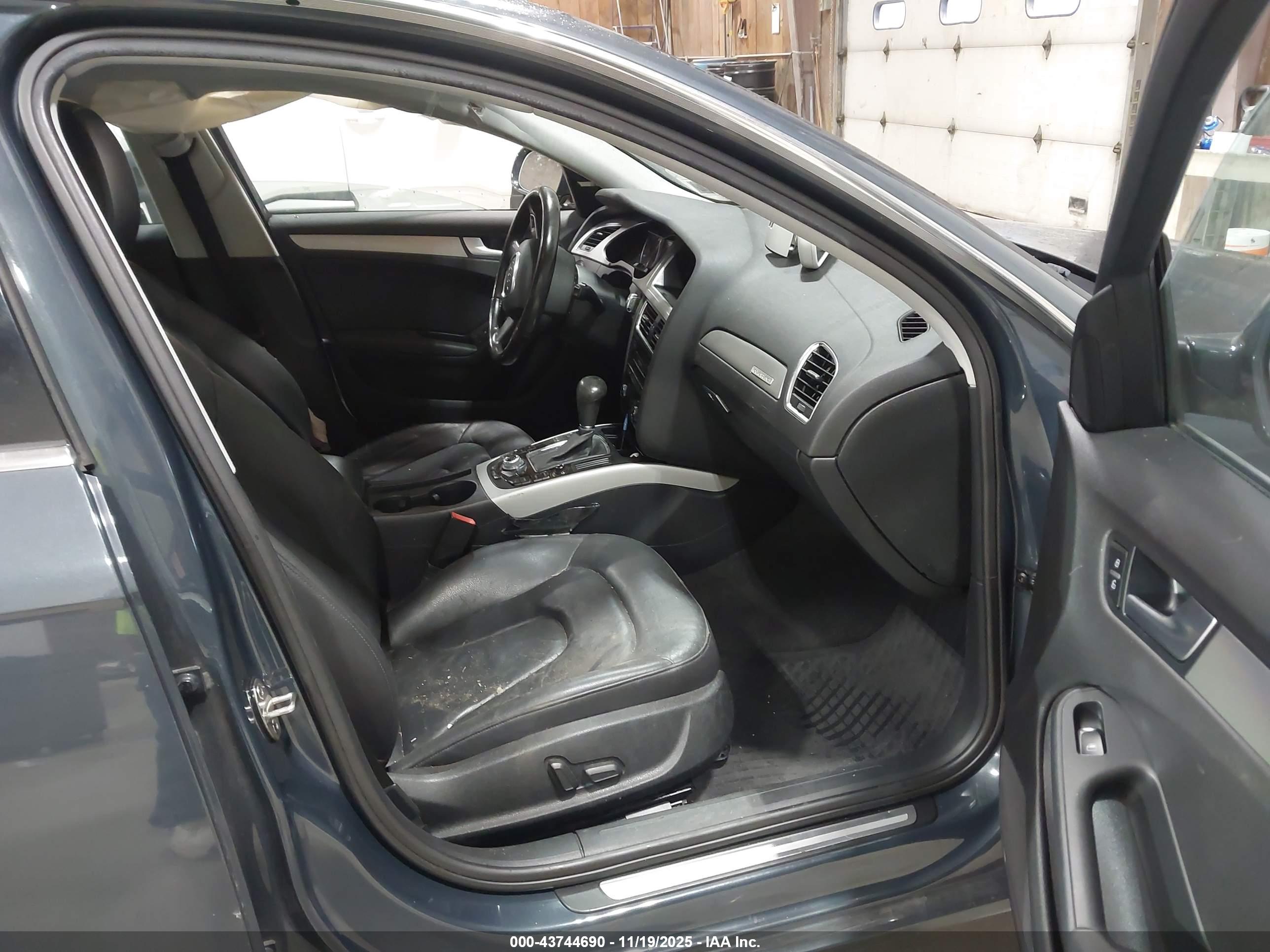 AUDI A4 image 5