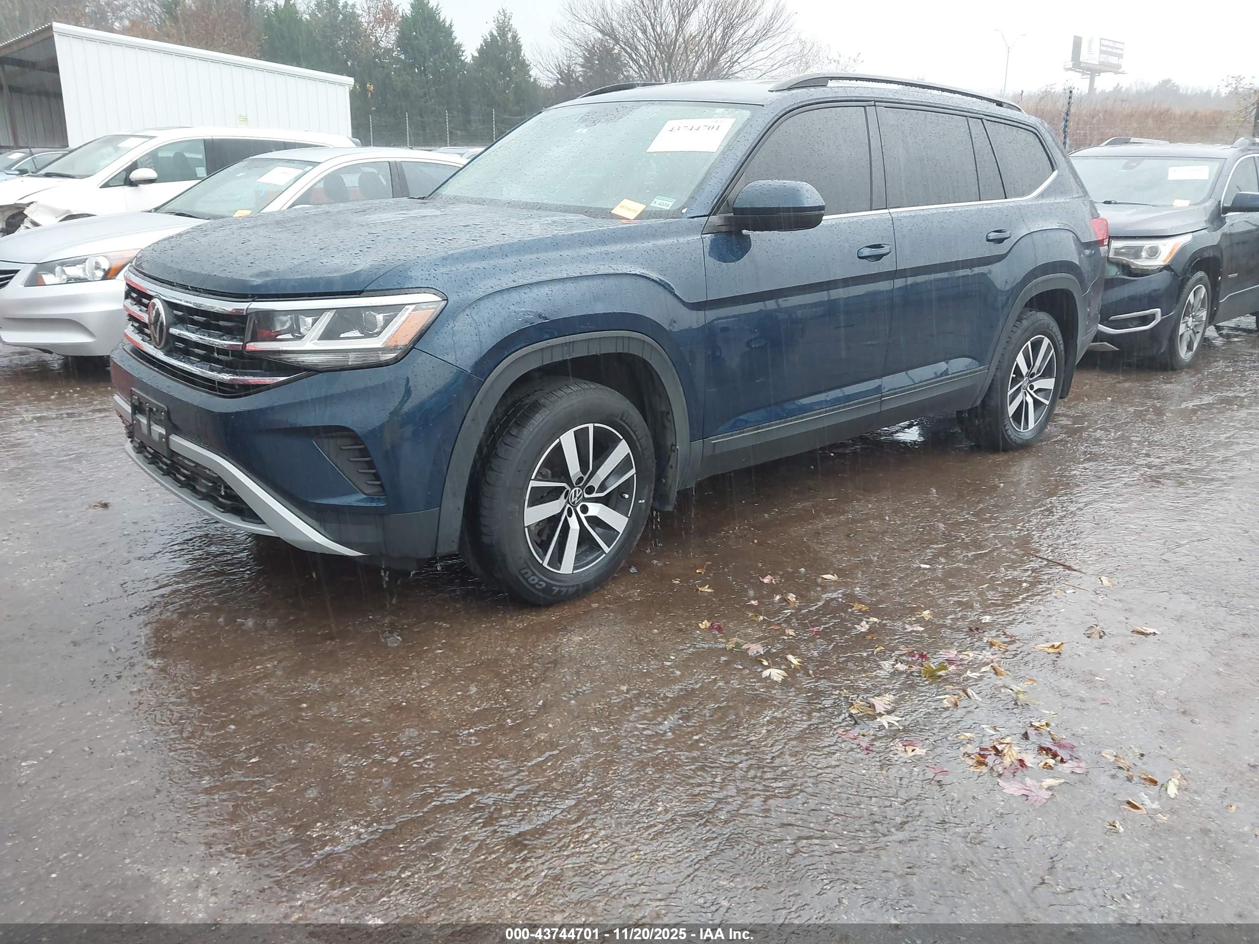 VOLKSWAGEN ATLAS image 2