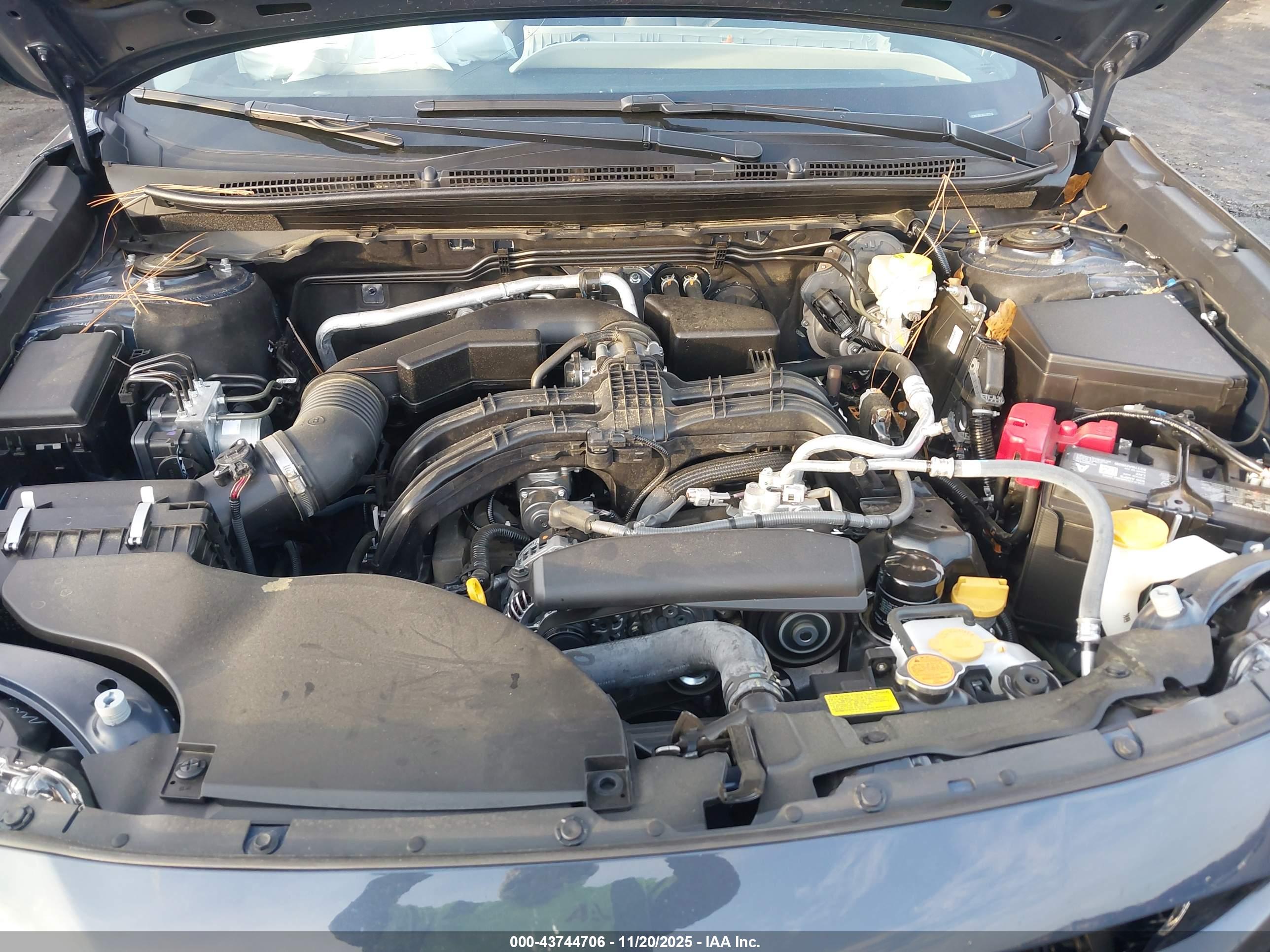 SUBARU OUTBACK image 10