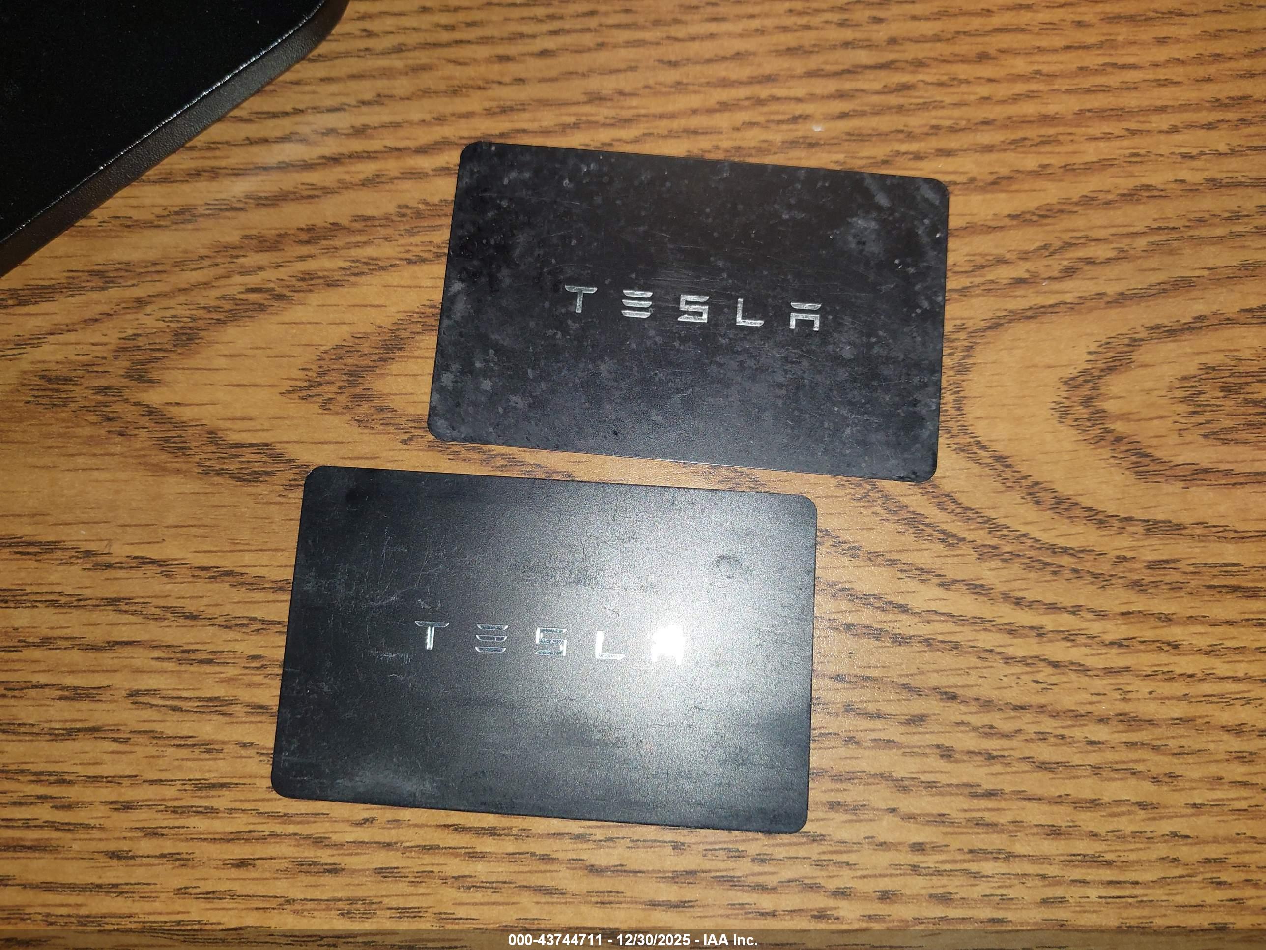 TESLA MODEL image 11