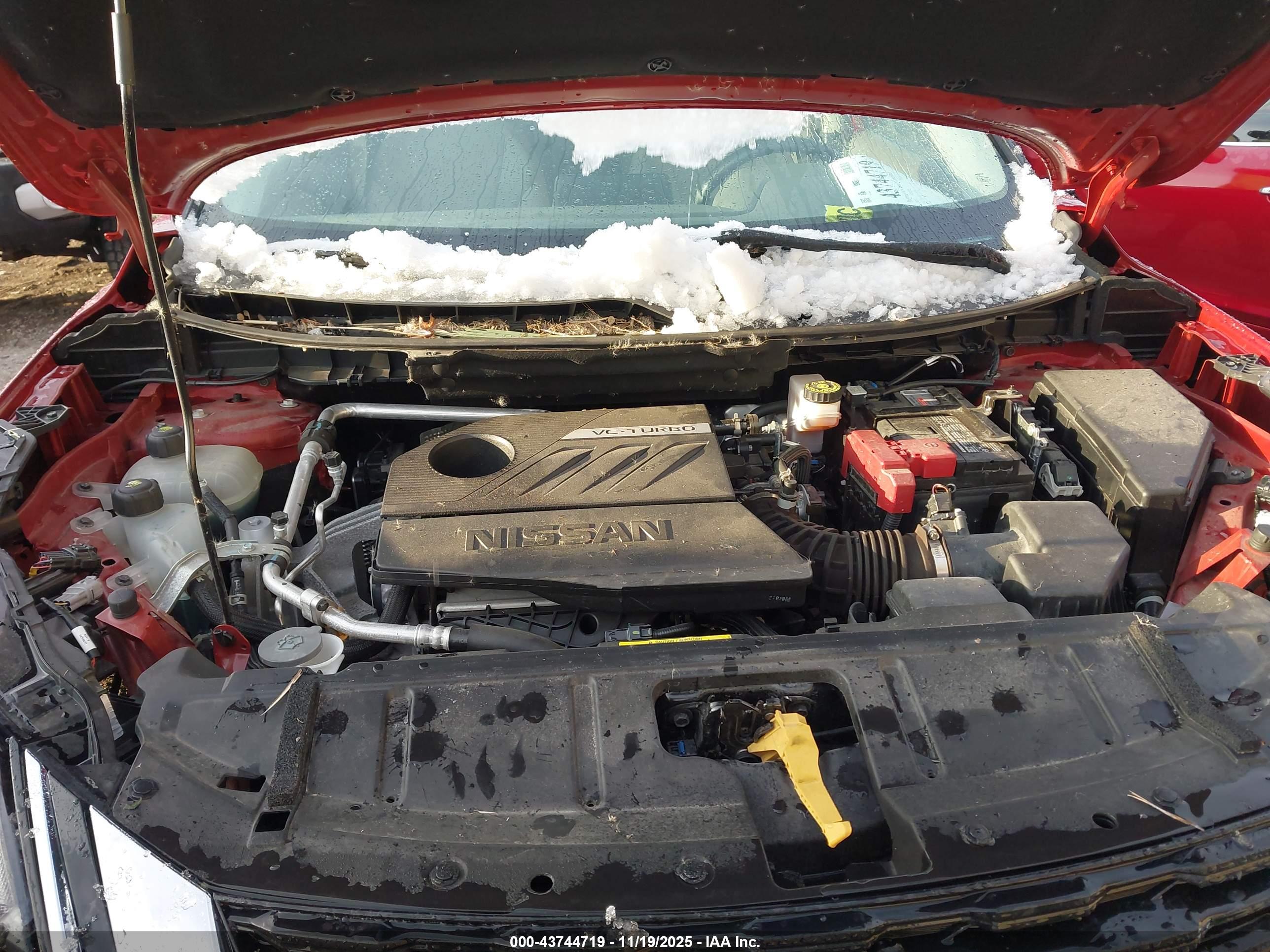 NISSAN ROGUE image 10