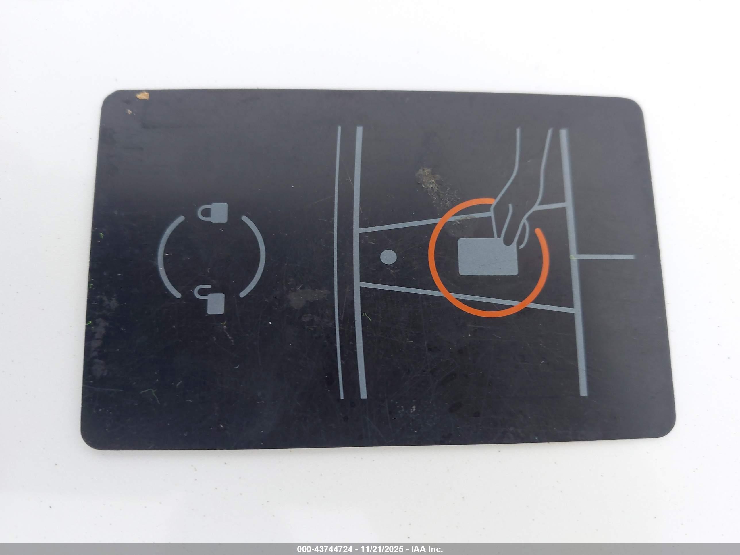 TESLA MODEL image 11