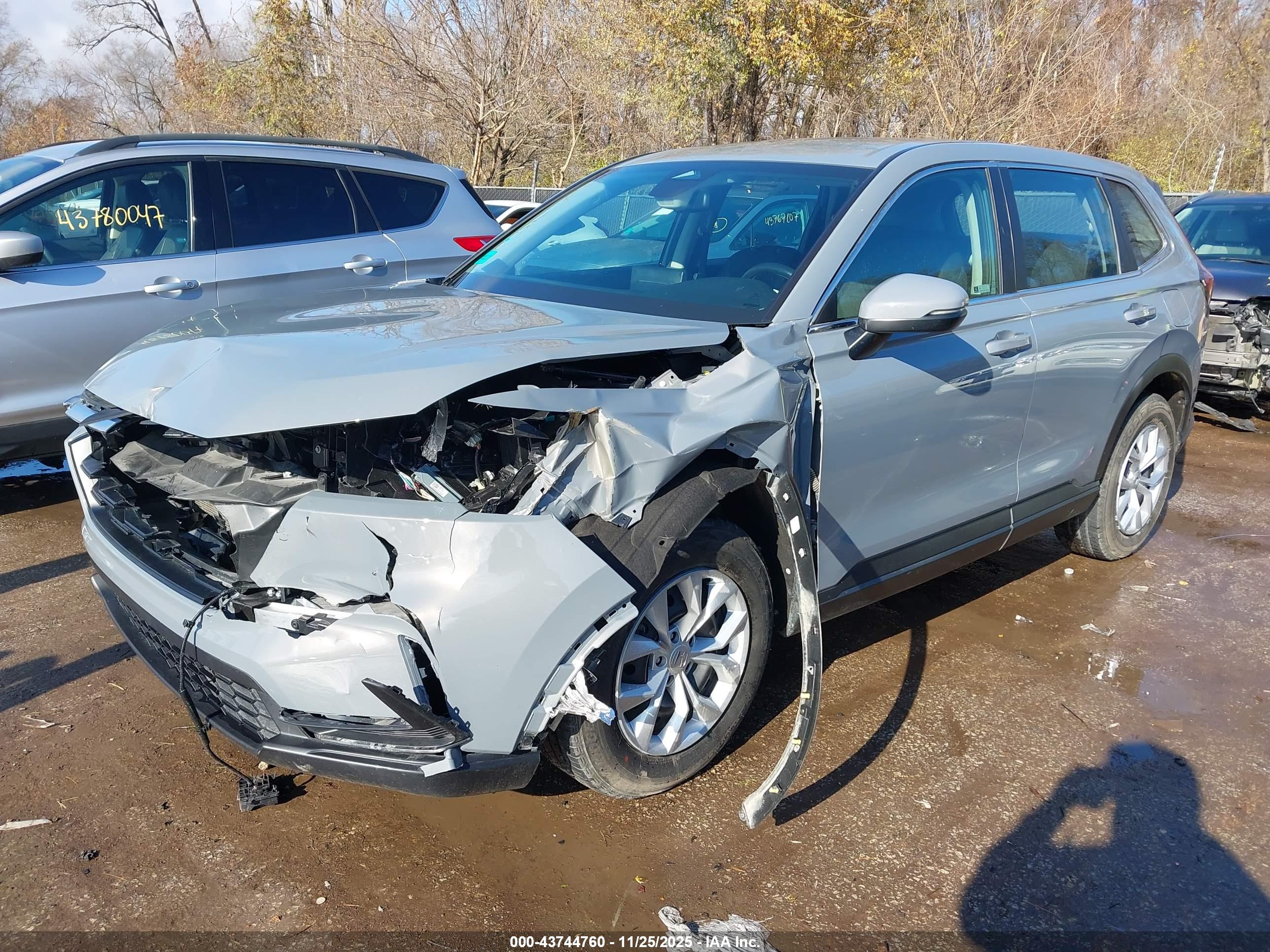 HONDA CR-V image 2