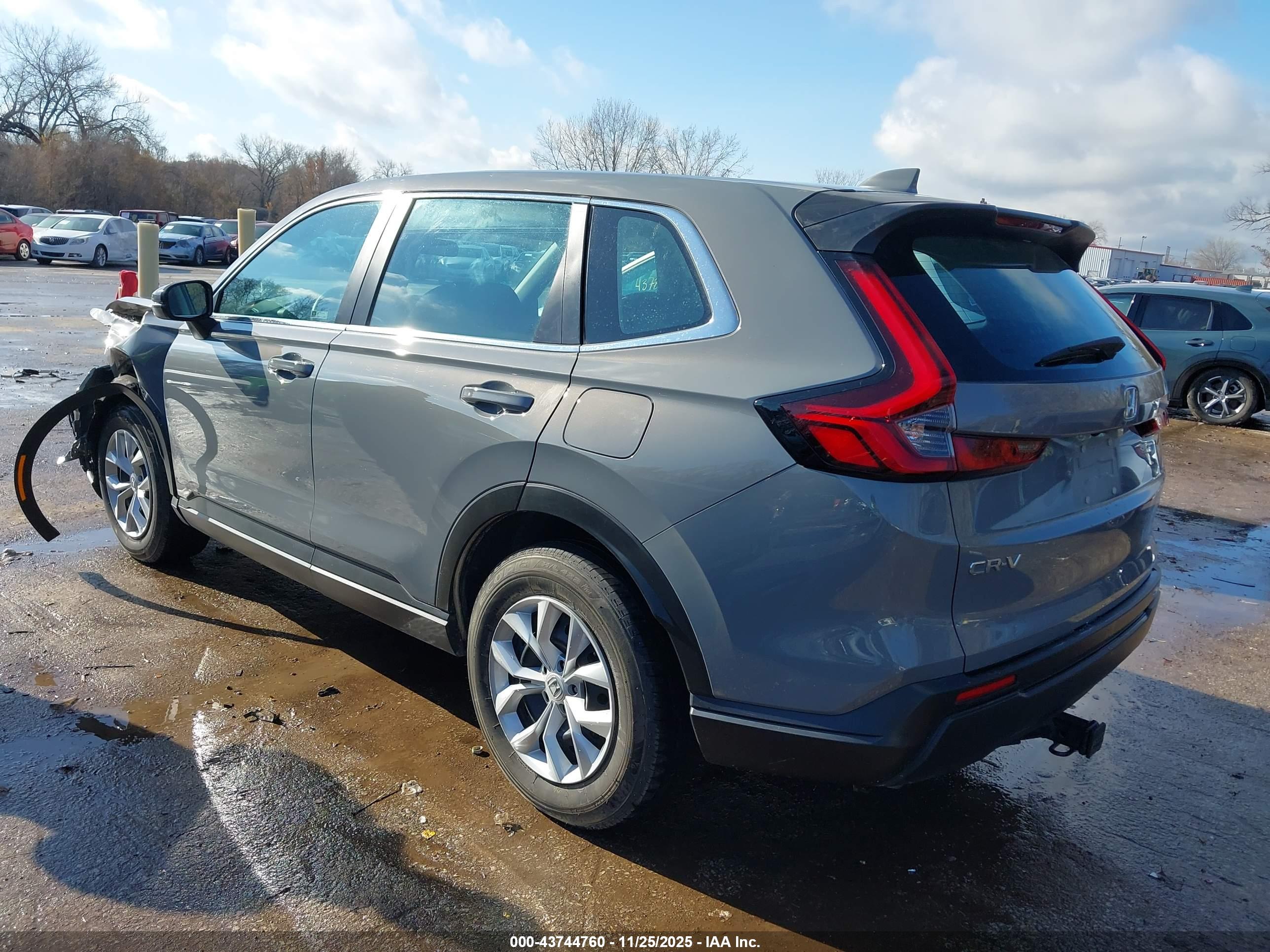 HONDA CR-V image 3