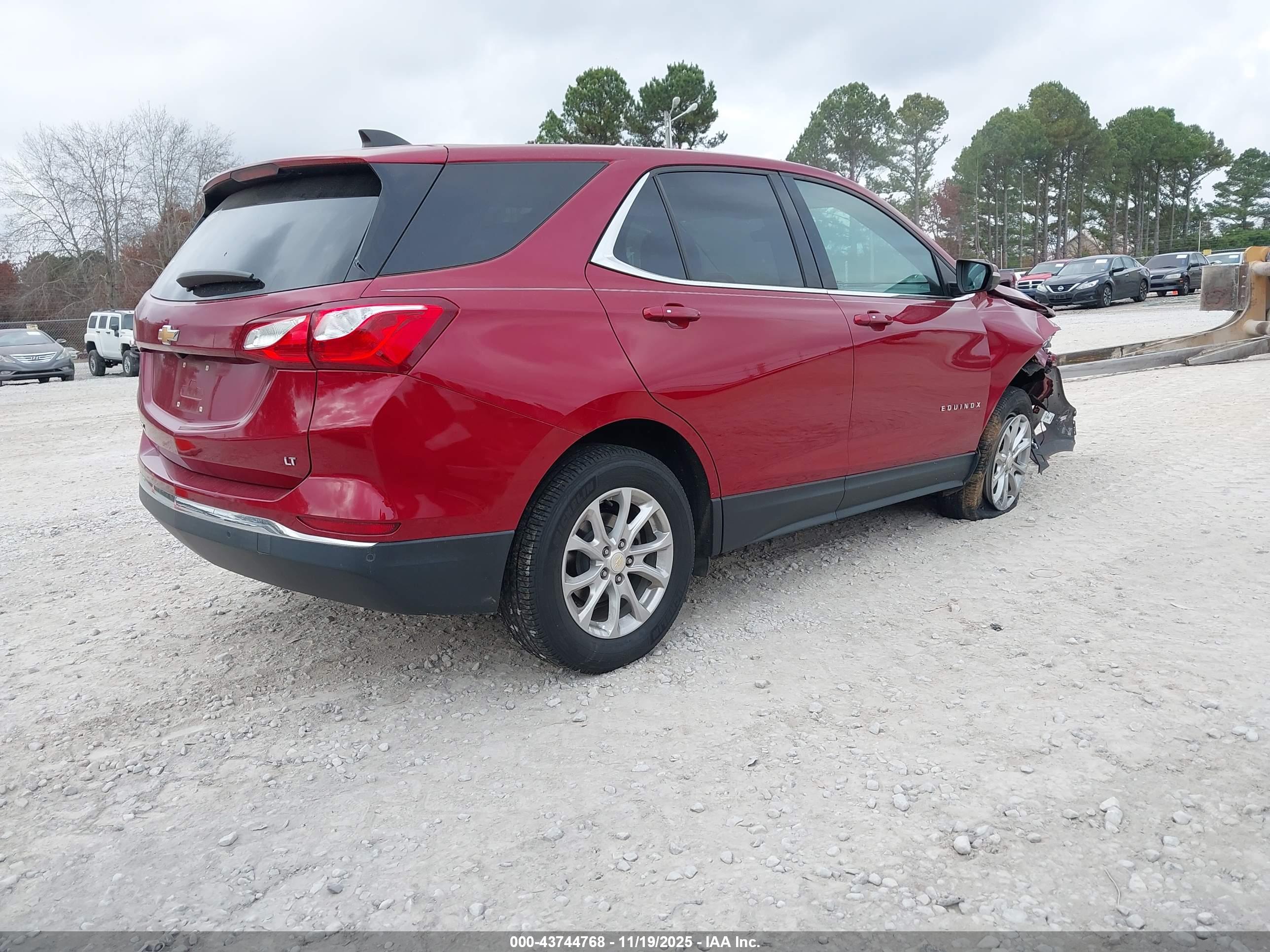 CHEVROLET EQUINOX image 4