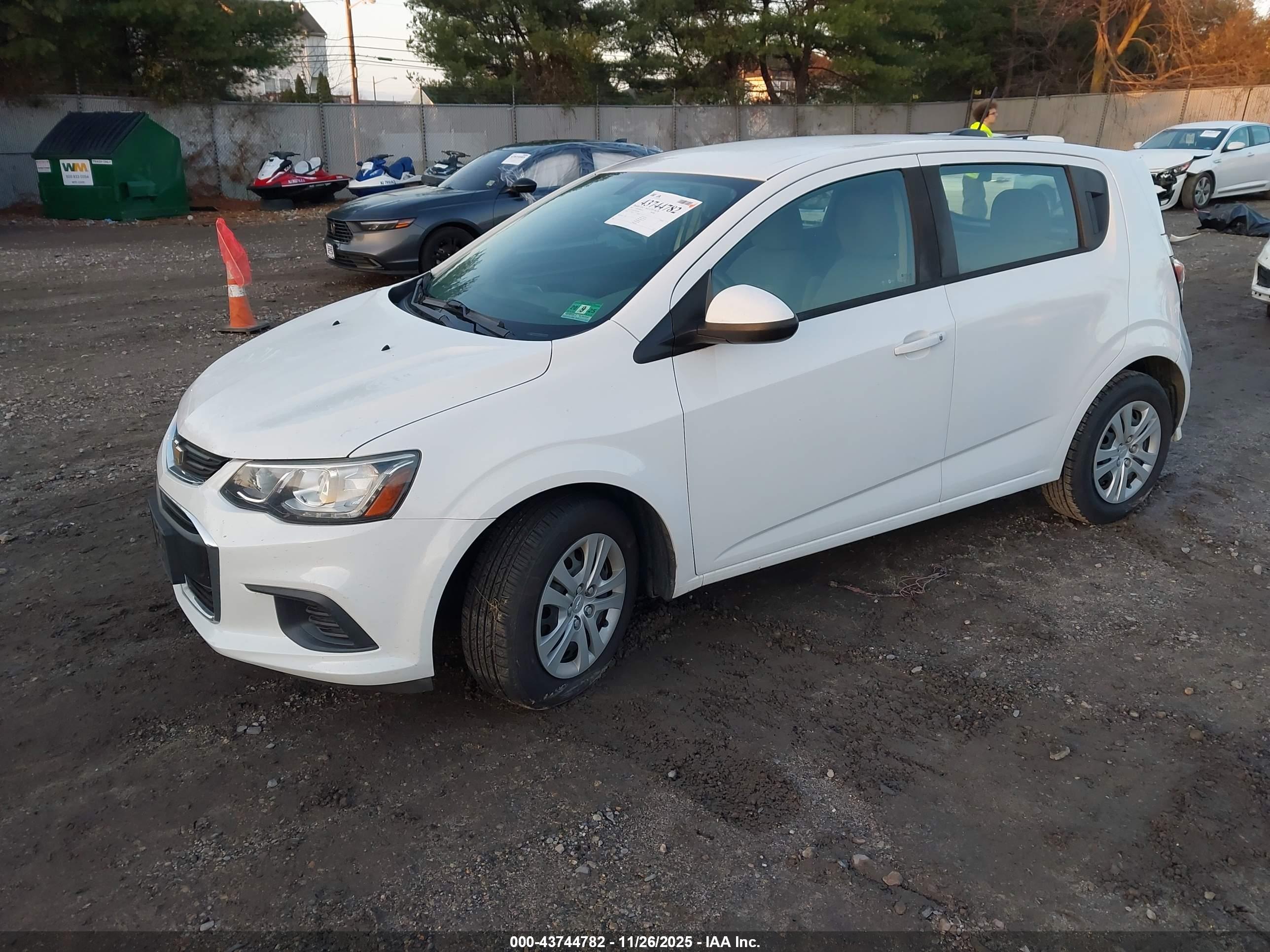 CHEVROLET SONIC image 2