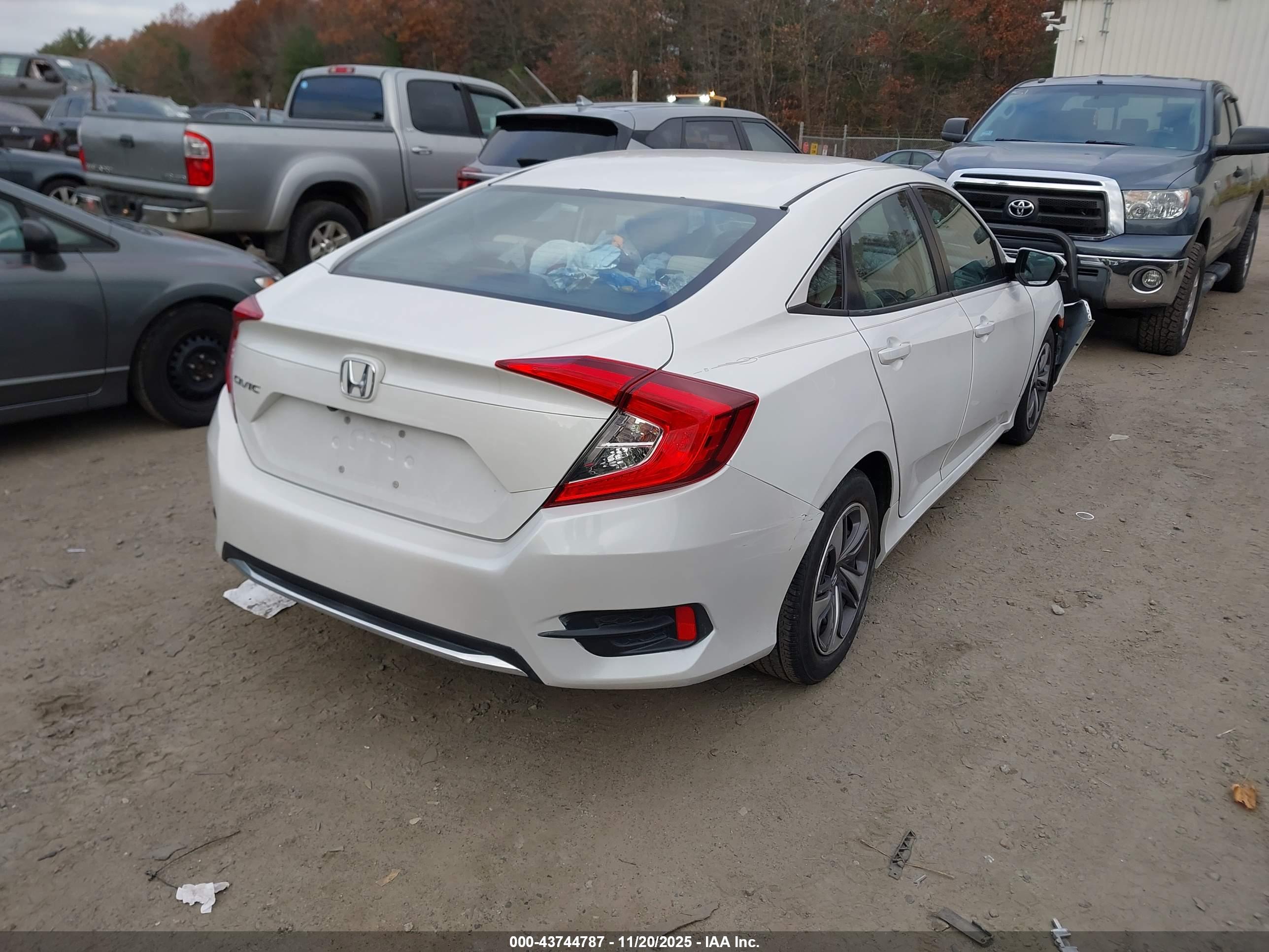 HONDA CIVIC image 4