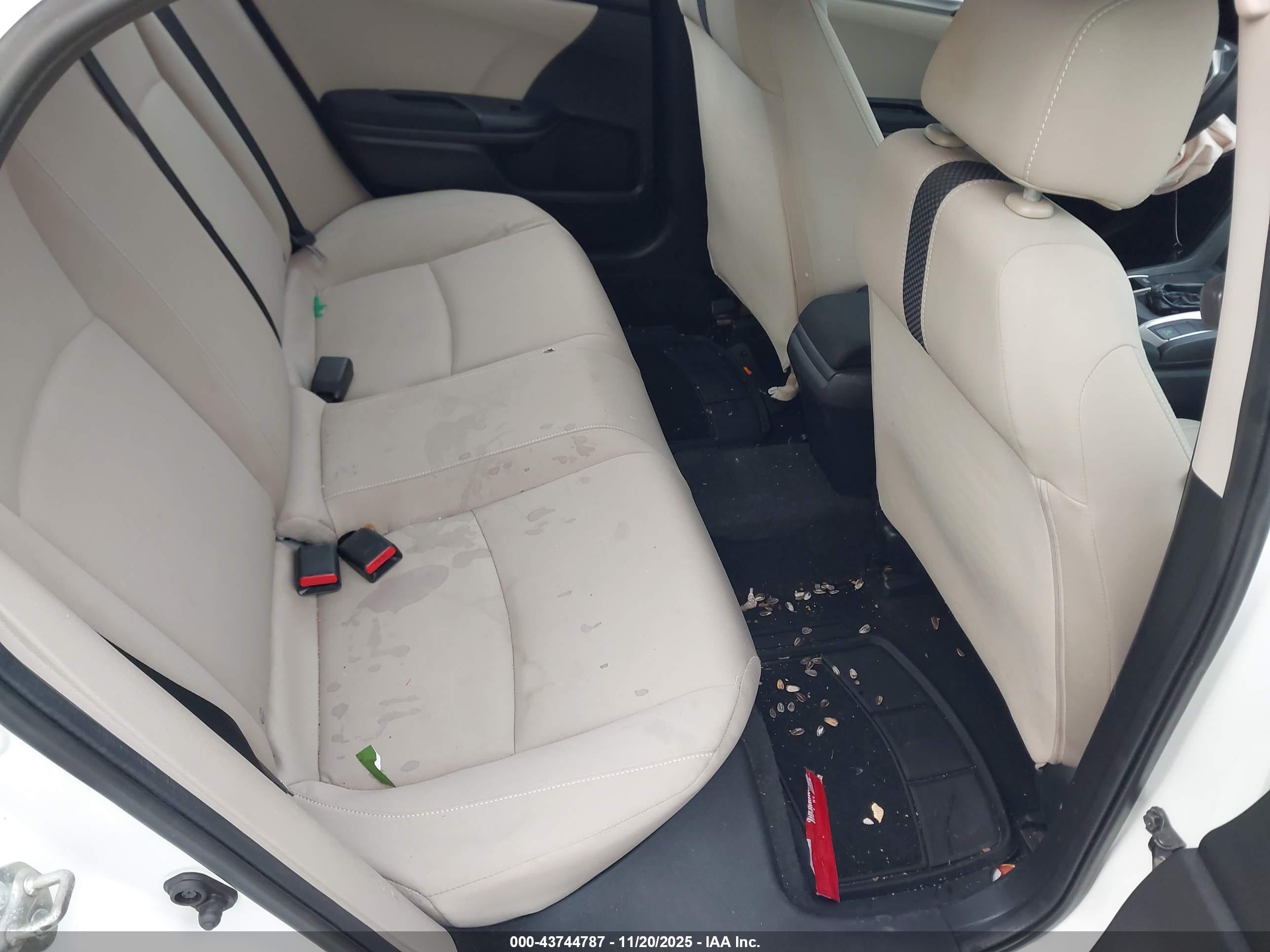HONDA CIVIC image 8