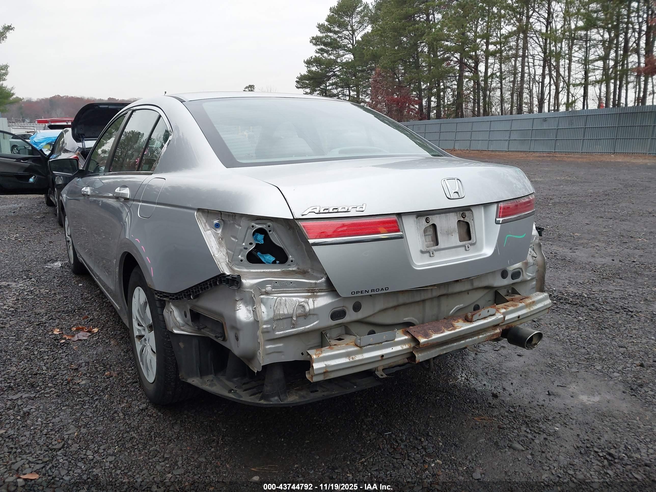 HONDA ACCORD image 6
