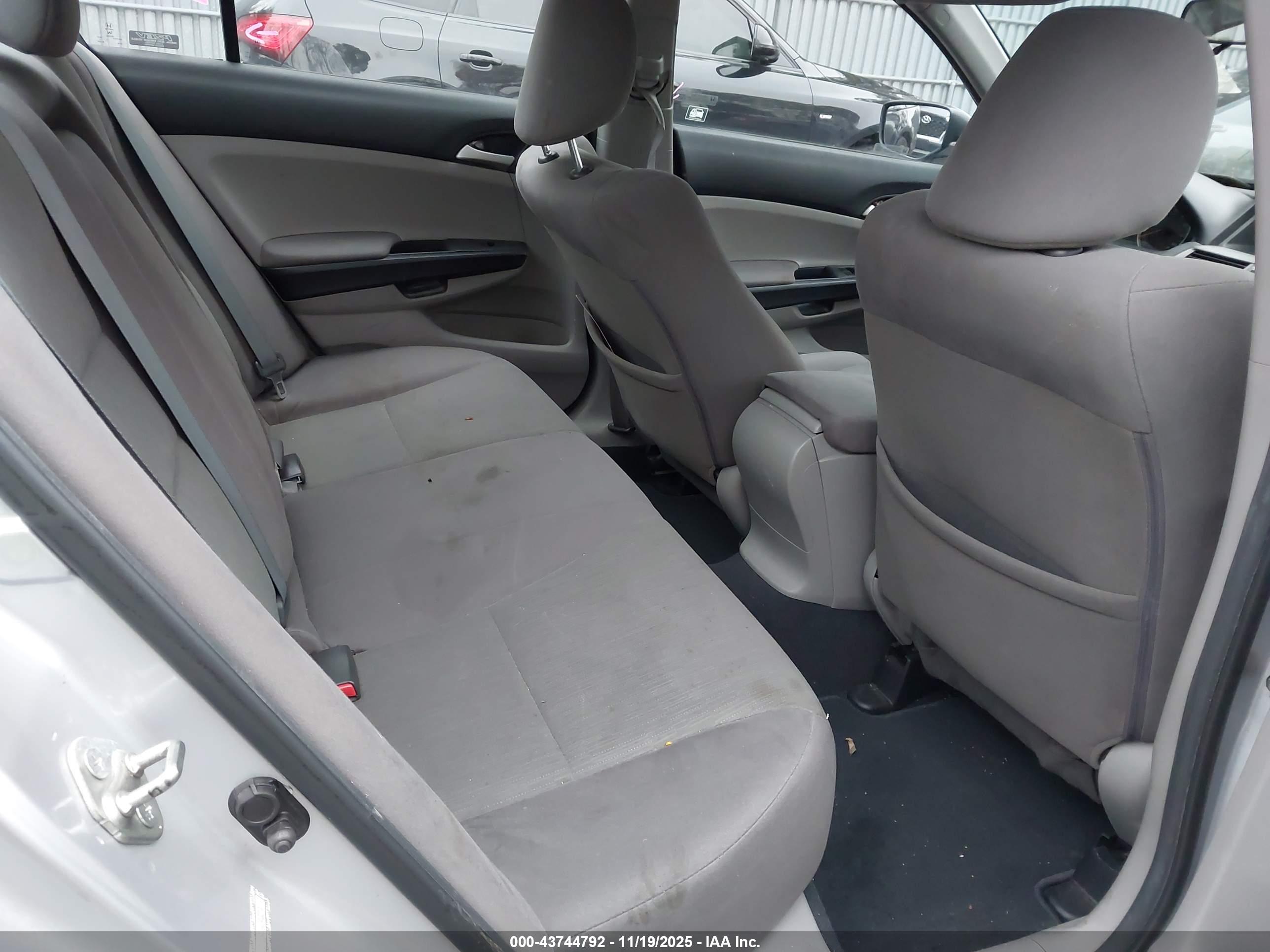 HONDA ACCORD image 8