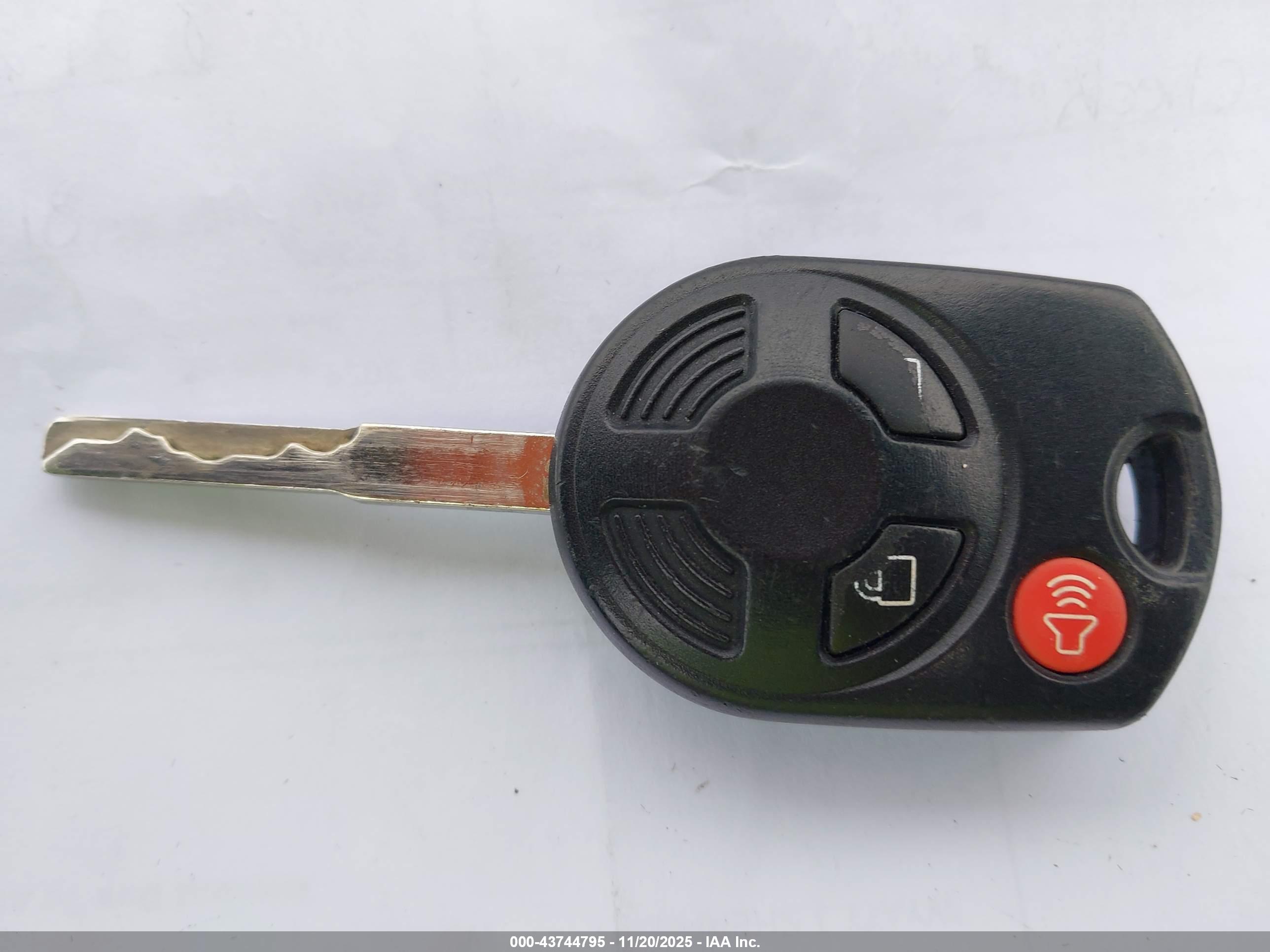 FORD ESCAPE image 11