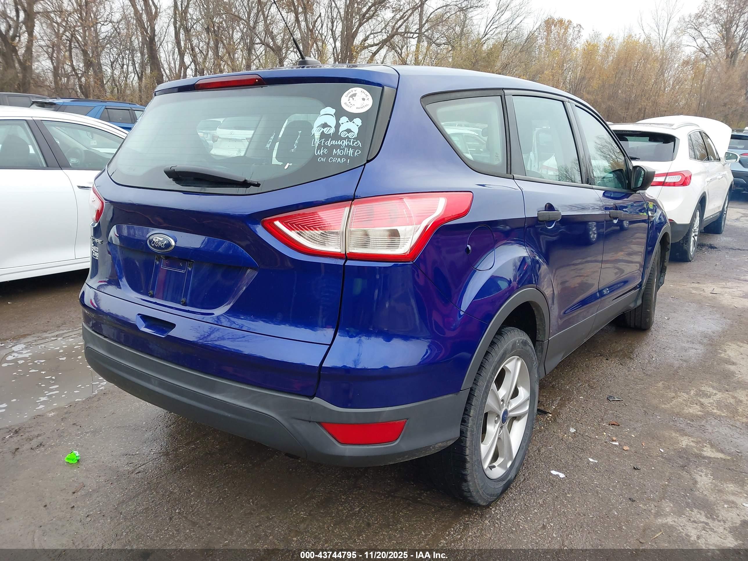 FORD ESCAPE image 4