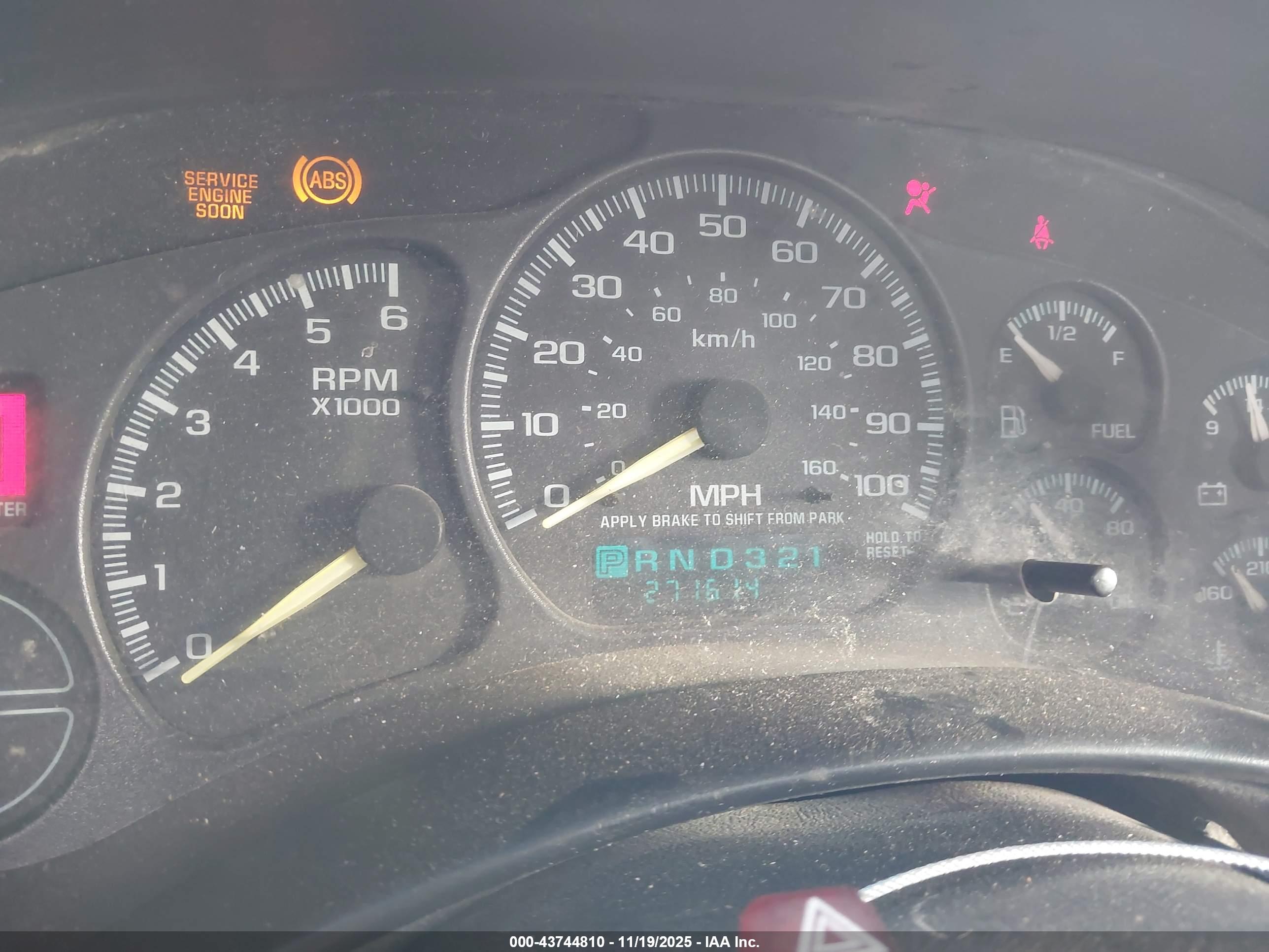 CHEVROLET SILVERADO image 7