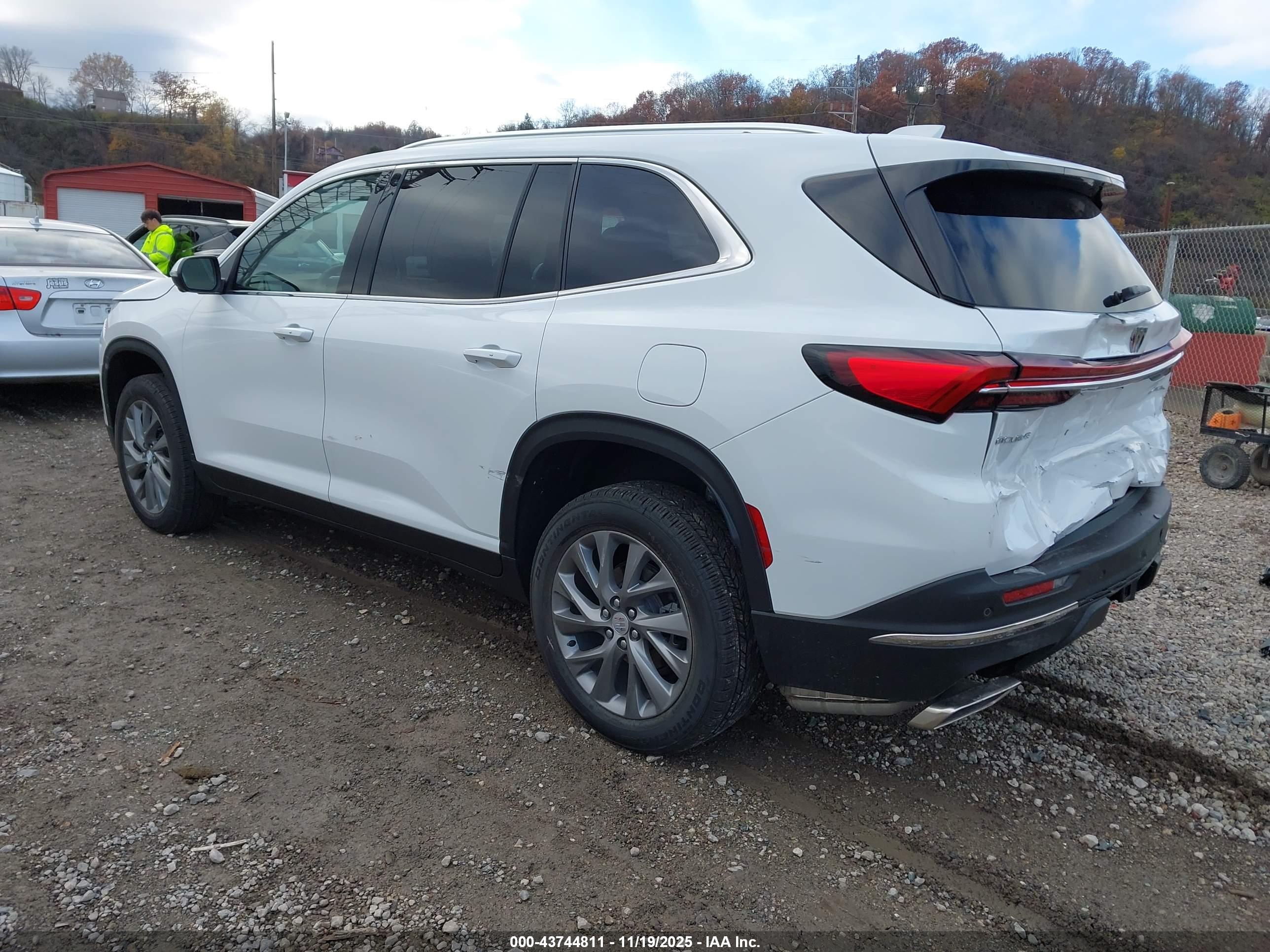 BUICK ENCLAVE image 3
