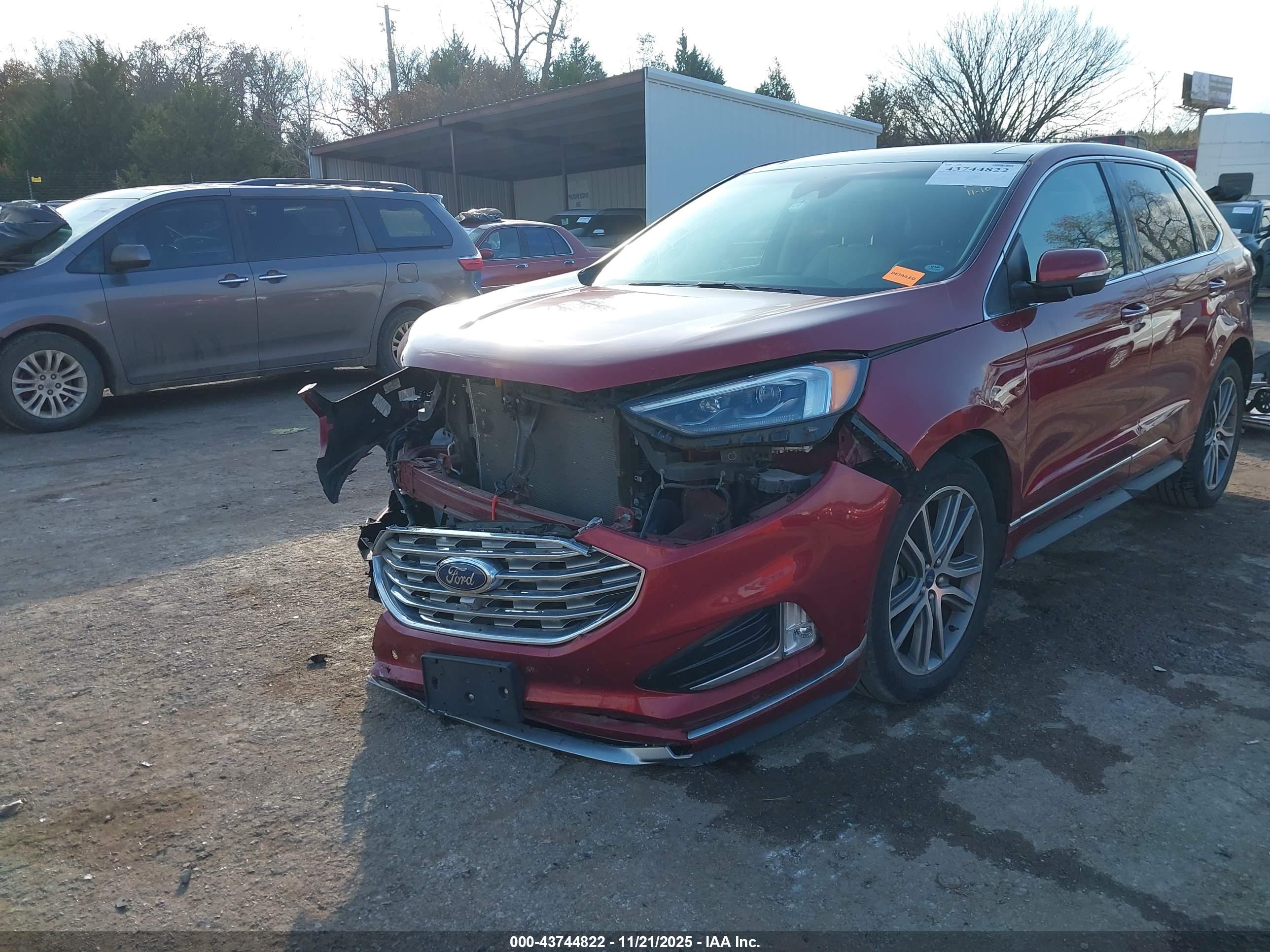 FORD EDGE image 2