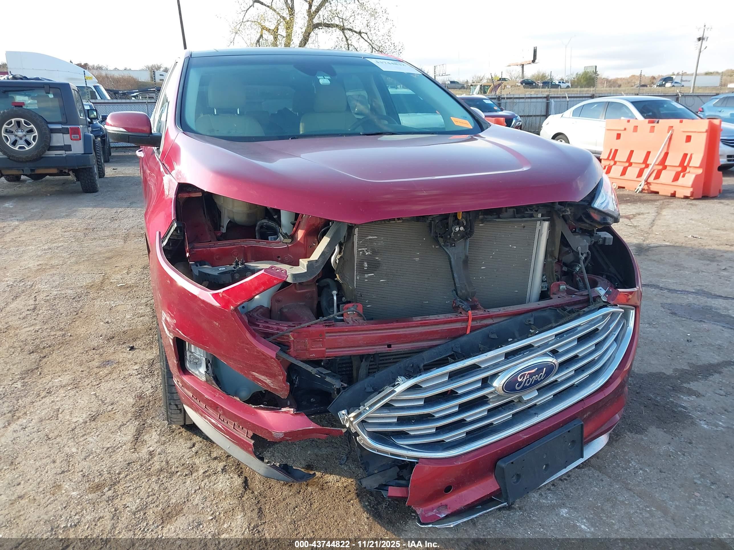 FORD EDGE image 6