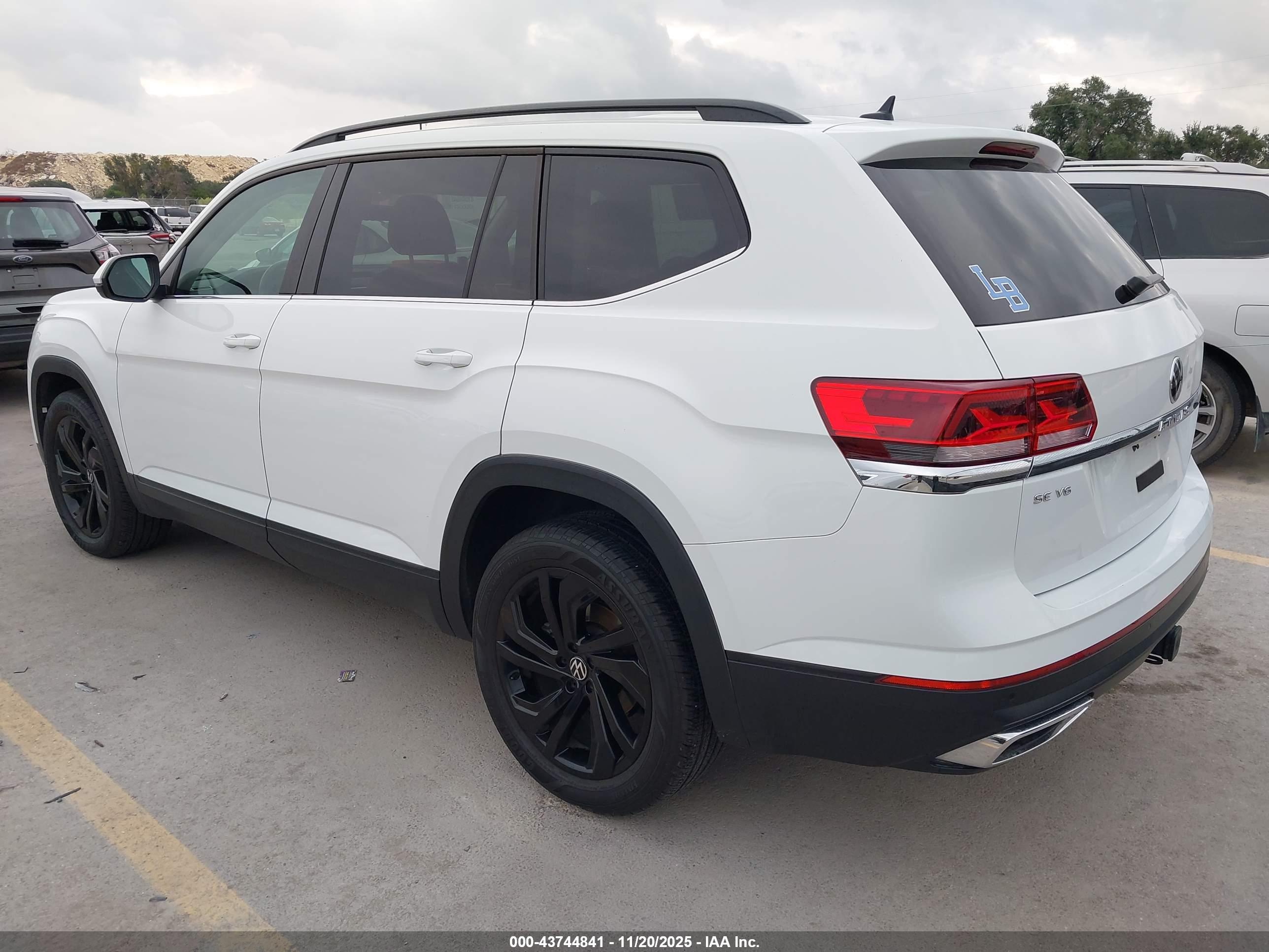 VOLKSWAGEN ATLAS image 3