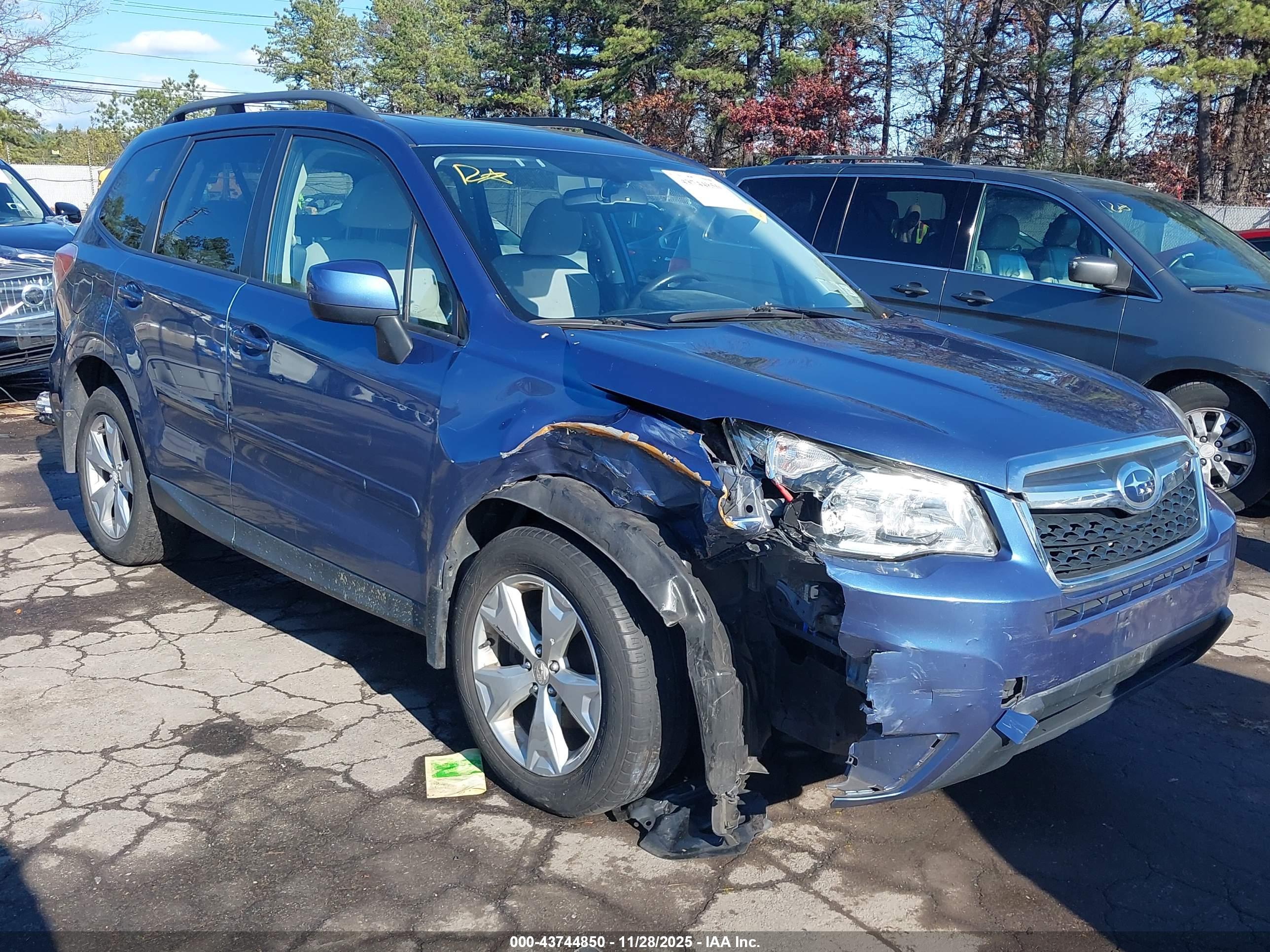 SUBARU FORESTER image 6
