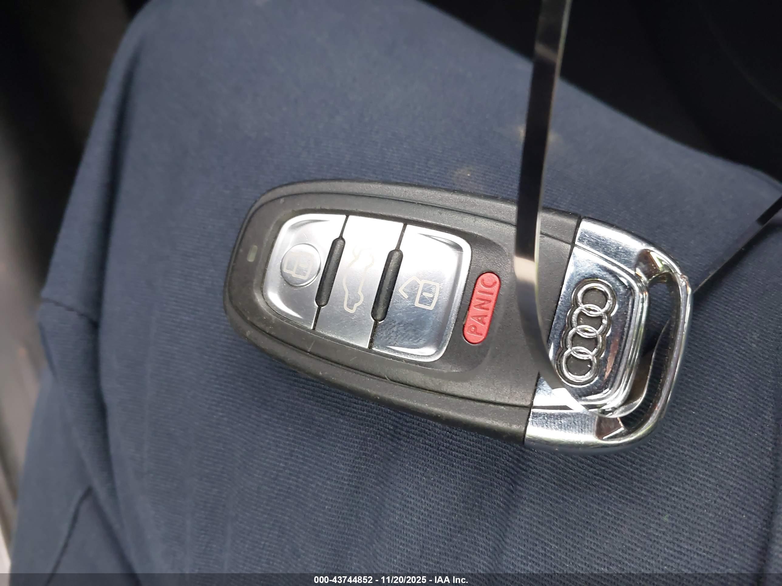 AUDI A4 image 11