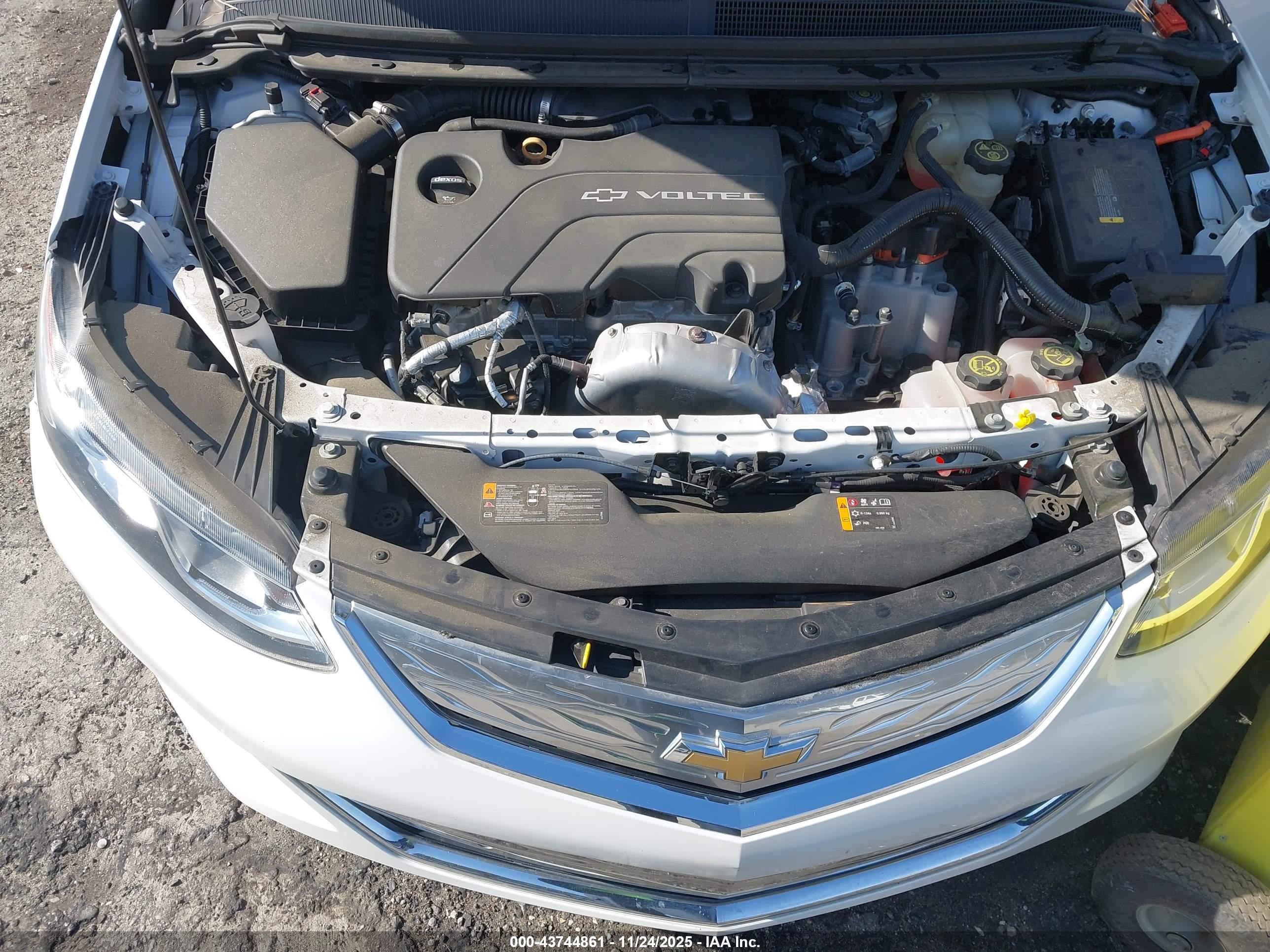 CHEVROLET VOLT image 10