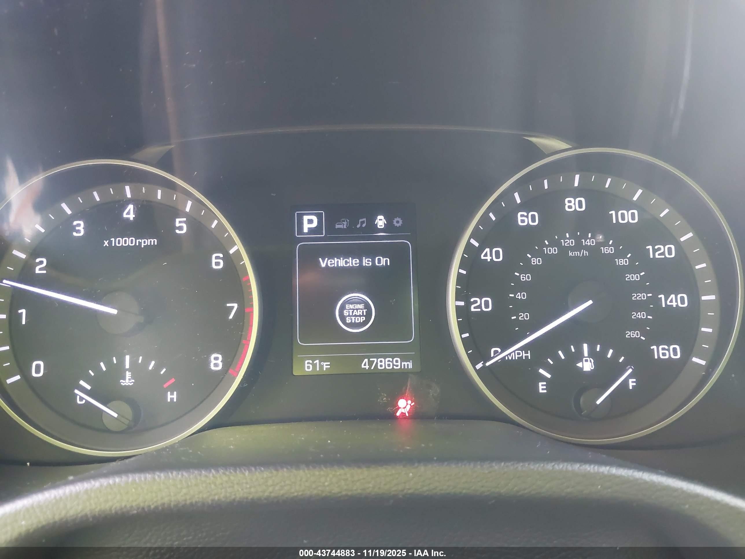 HYUNDAI ELANTRA image 7