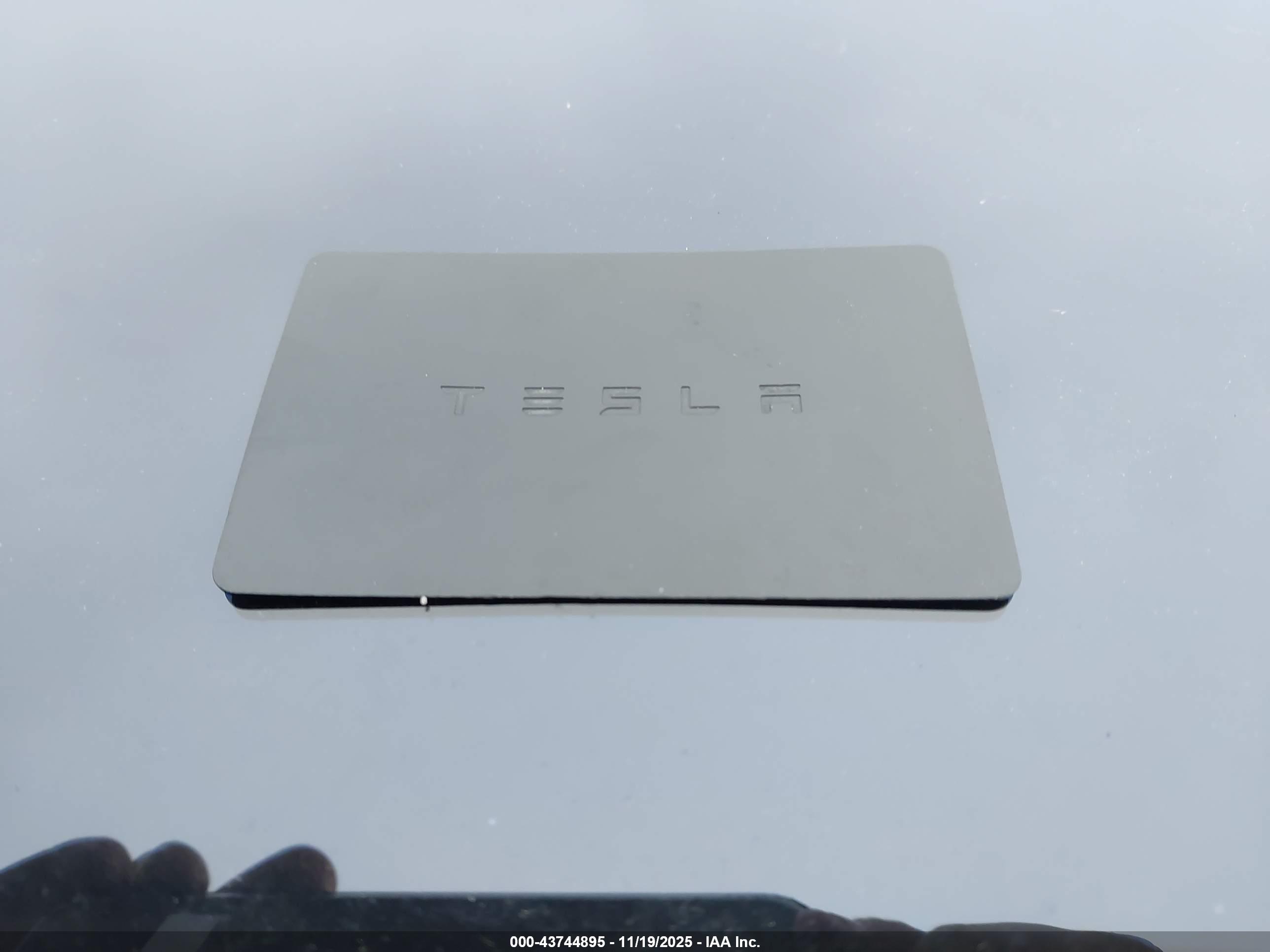 TESLA MODEL image 11