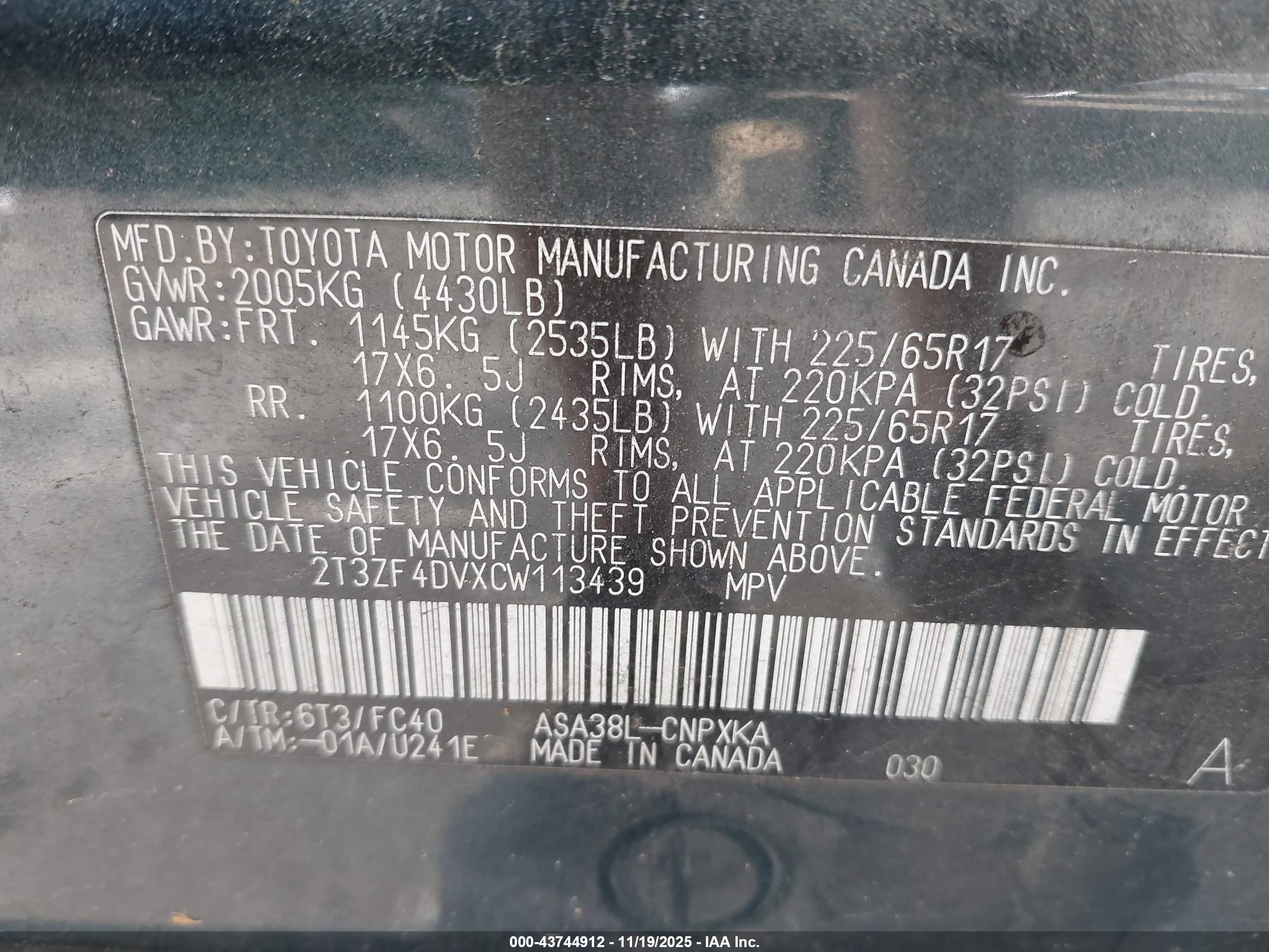TOYOTA RAV4 image 9