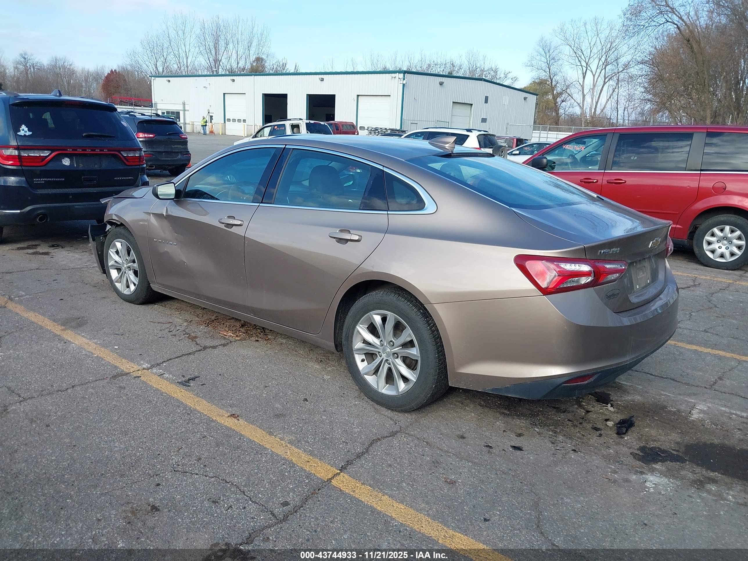 CHEVROLET MALIBU image 3