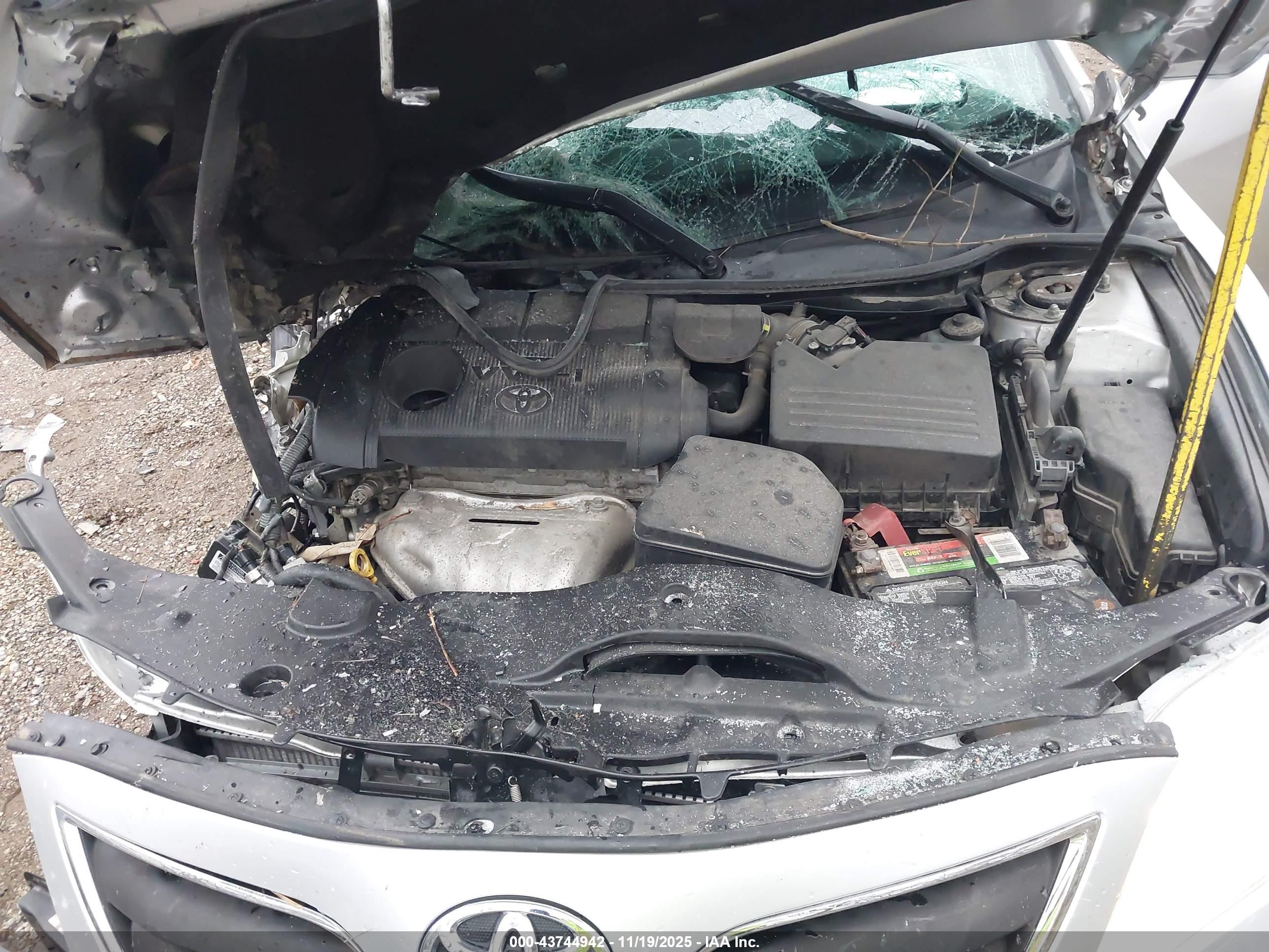TOYOTA CAMRY image 10