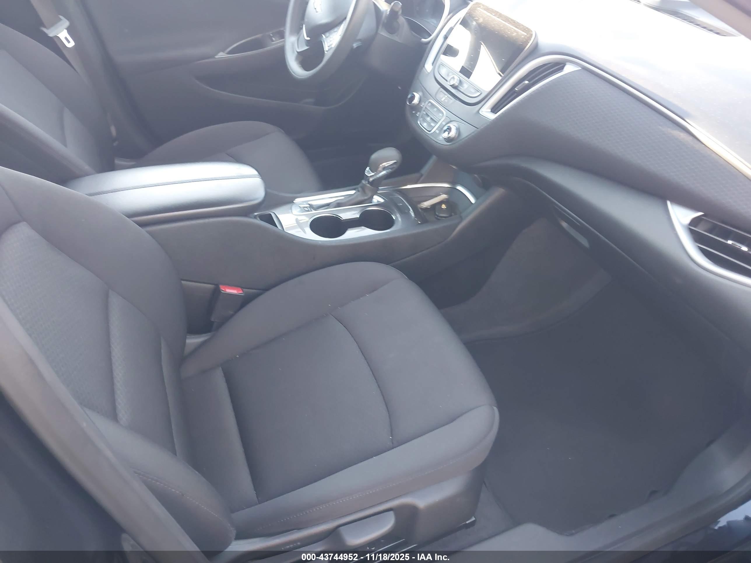 CHEVROLET MALIBU image 5